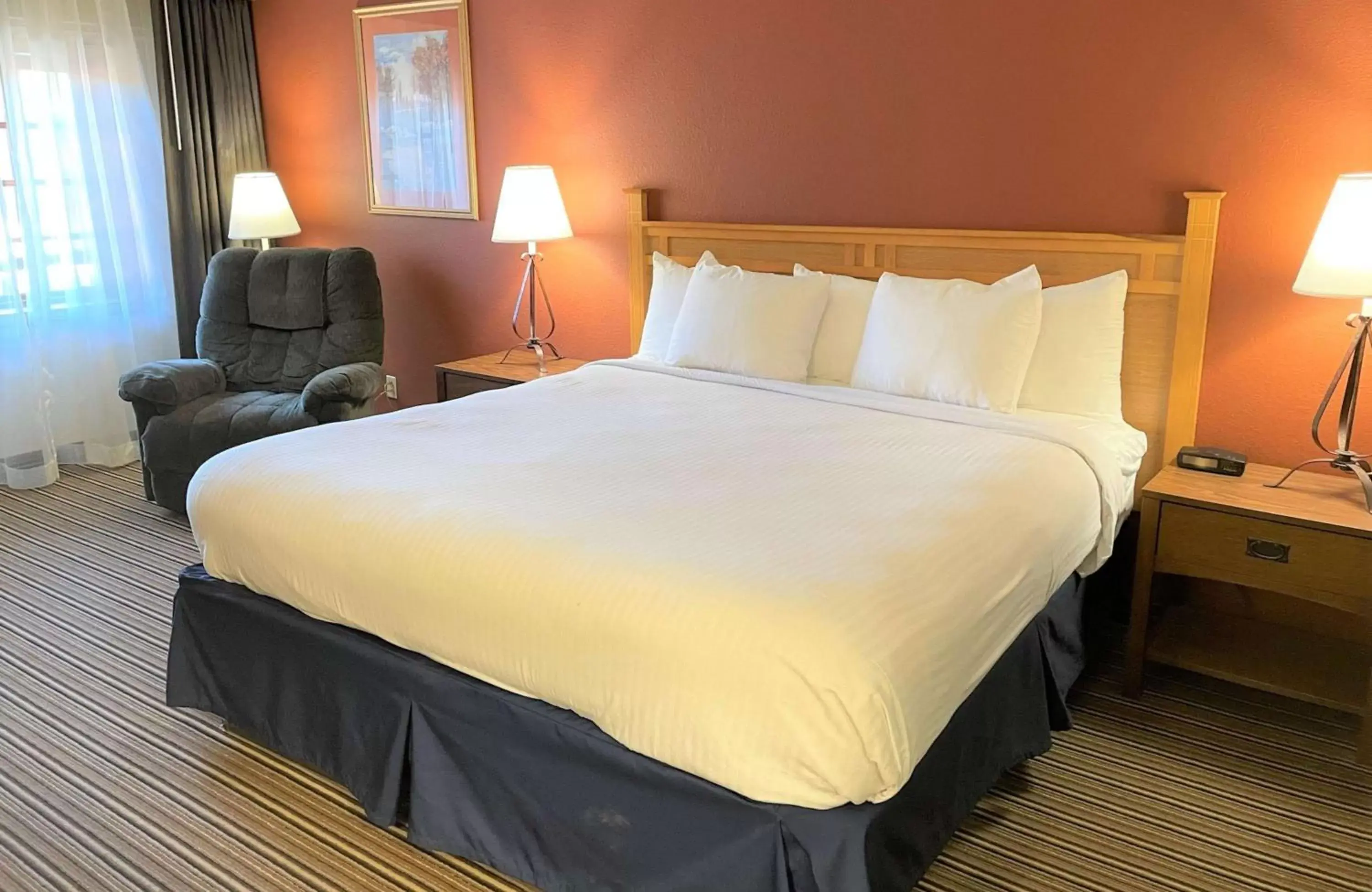 Bedroom, Bed in Best Western Starlite Village