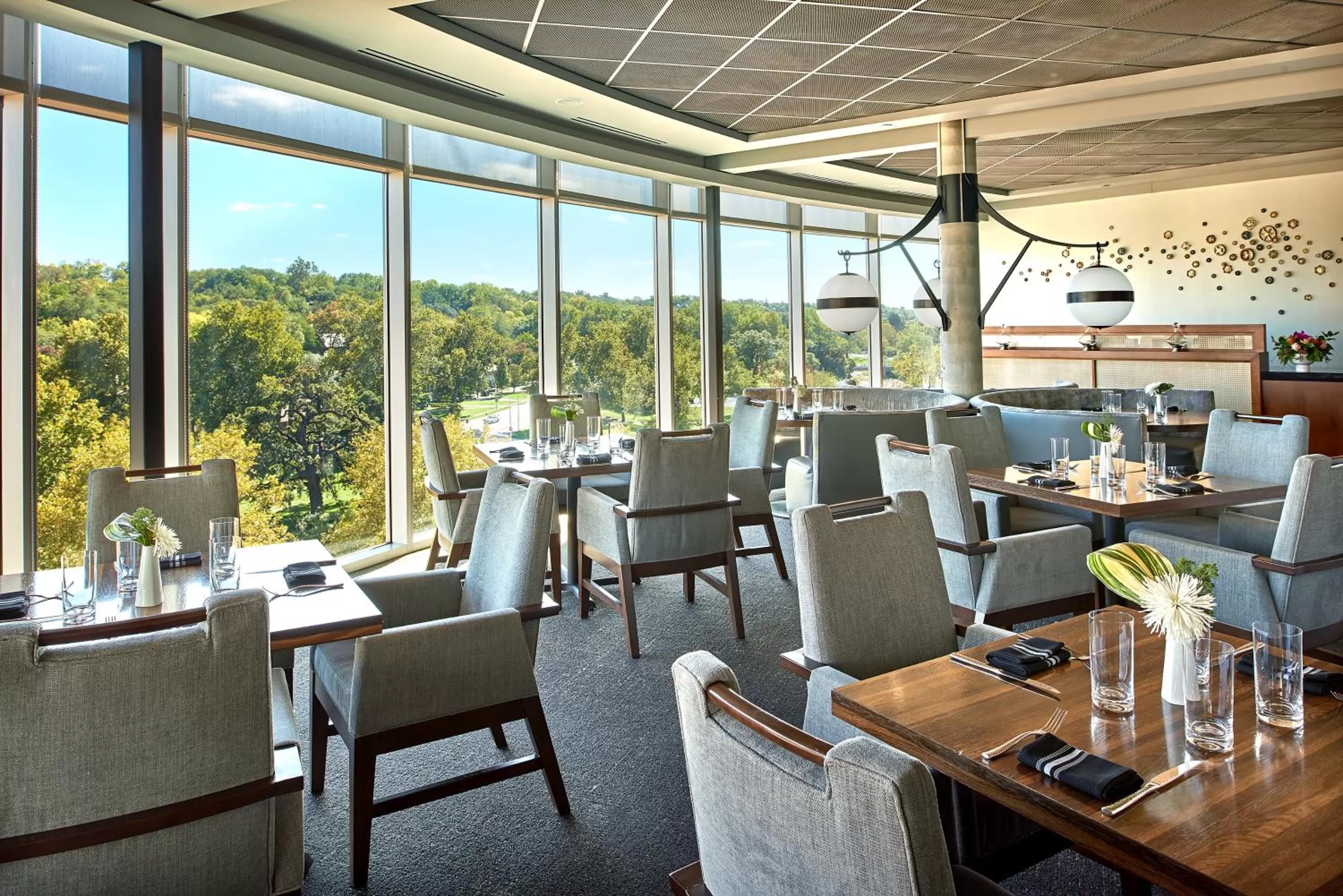 Restaurant/places to eat in The Fontaine