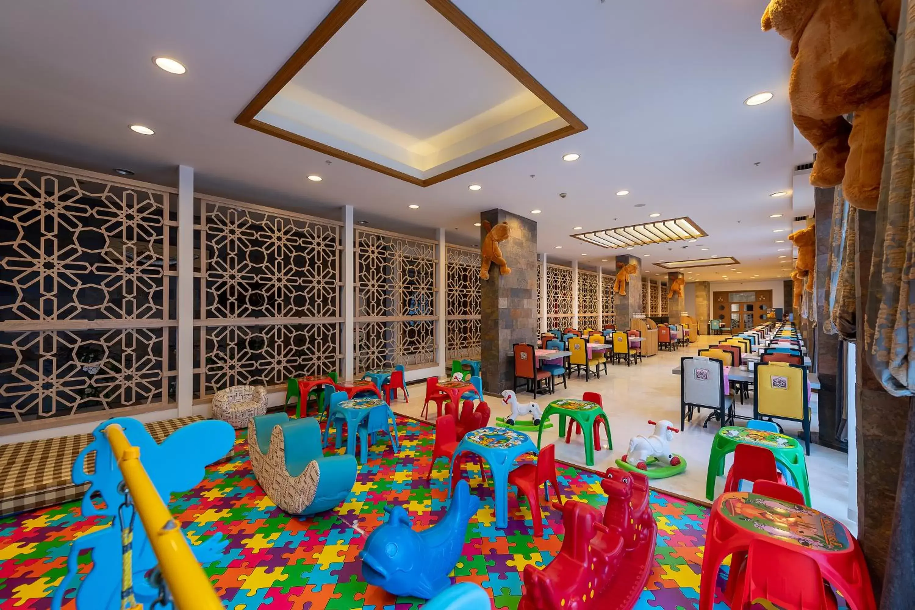 Food and drinks in Mukarnas Spa & Resort Hotel