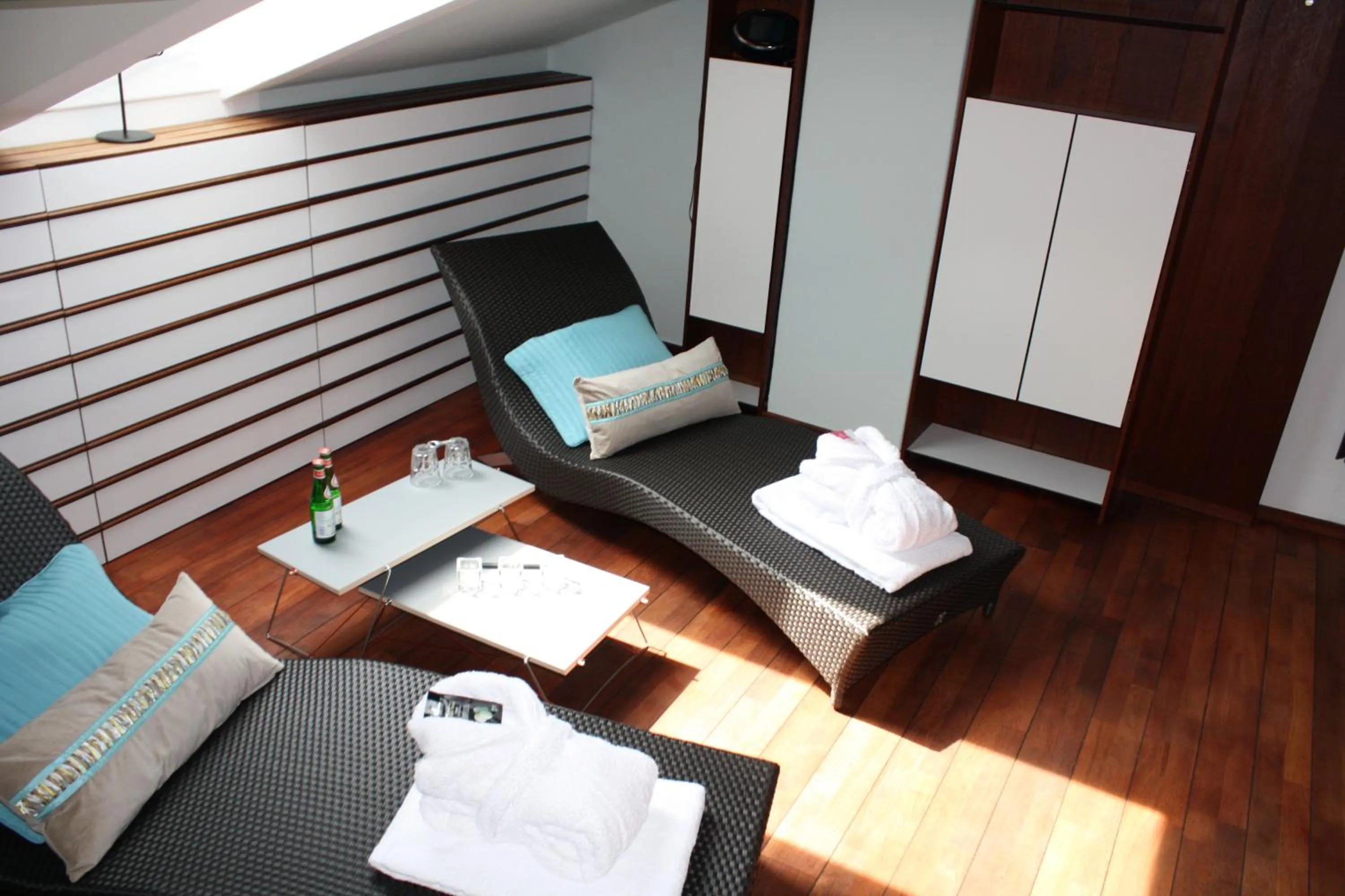 Spa and wellness centre/facilities, Bed in Elements Hotel