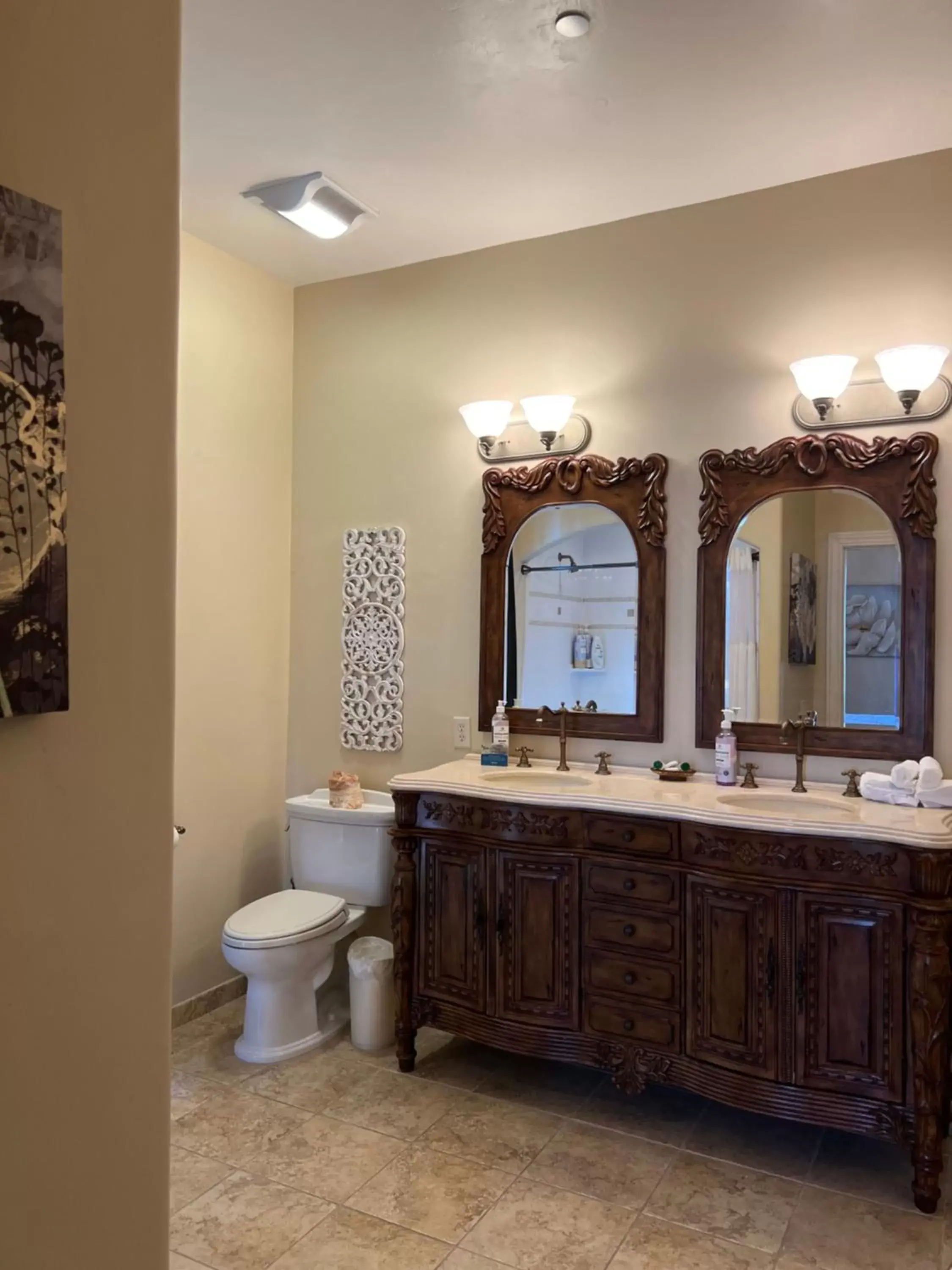 Bathroom in Chateau Coralini