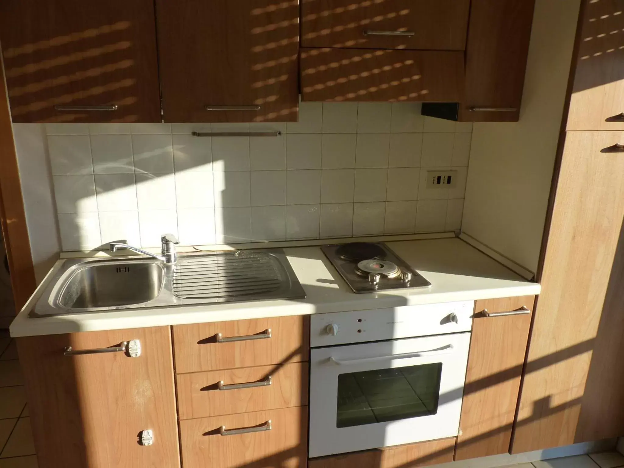 Dining area, Kitchen/Kitchenette in Residence Costablu