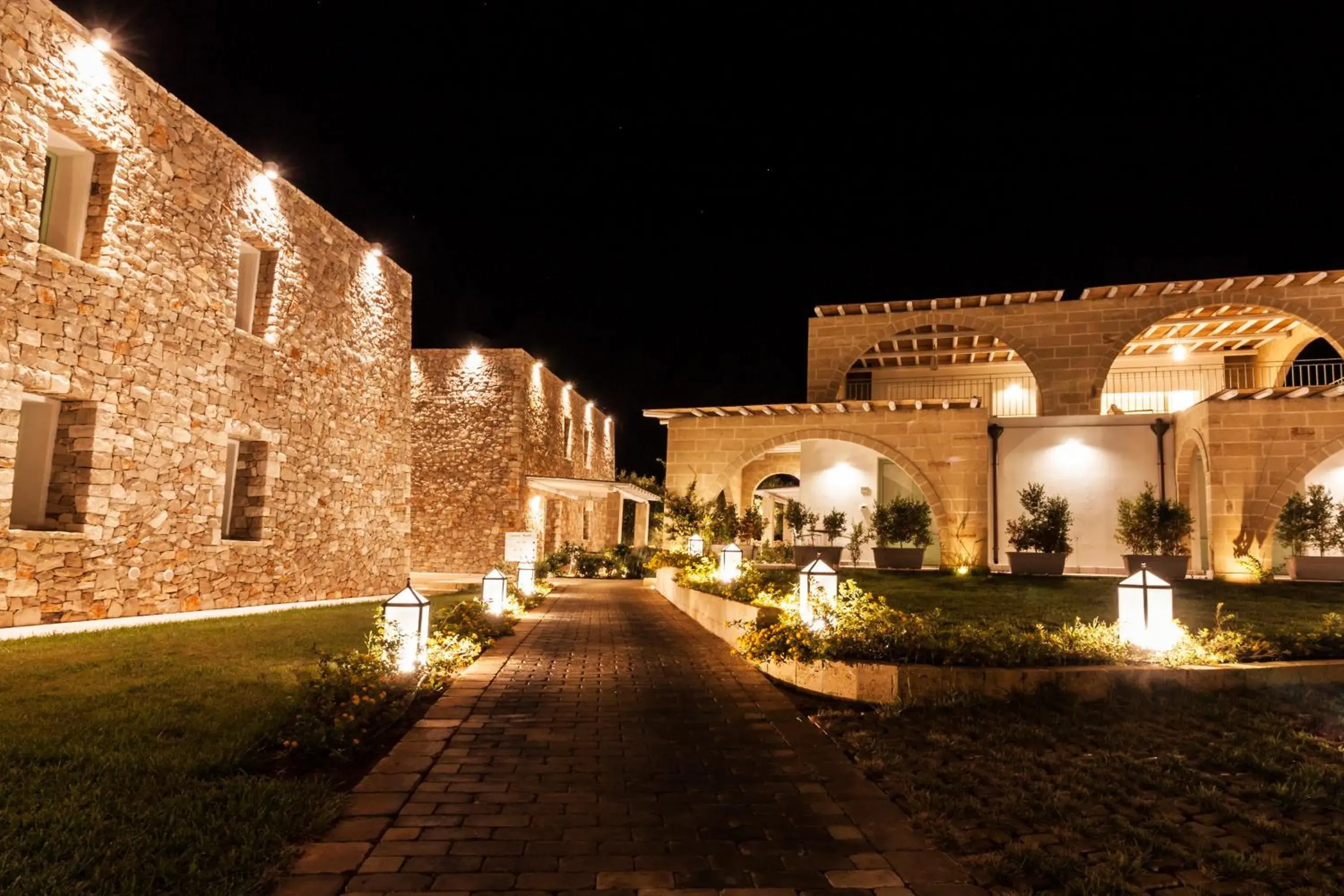 Facade/entrance, Property Building in Montiro' Hotel