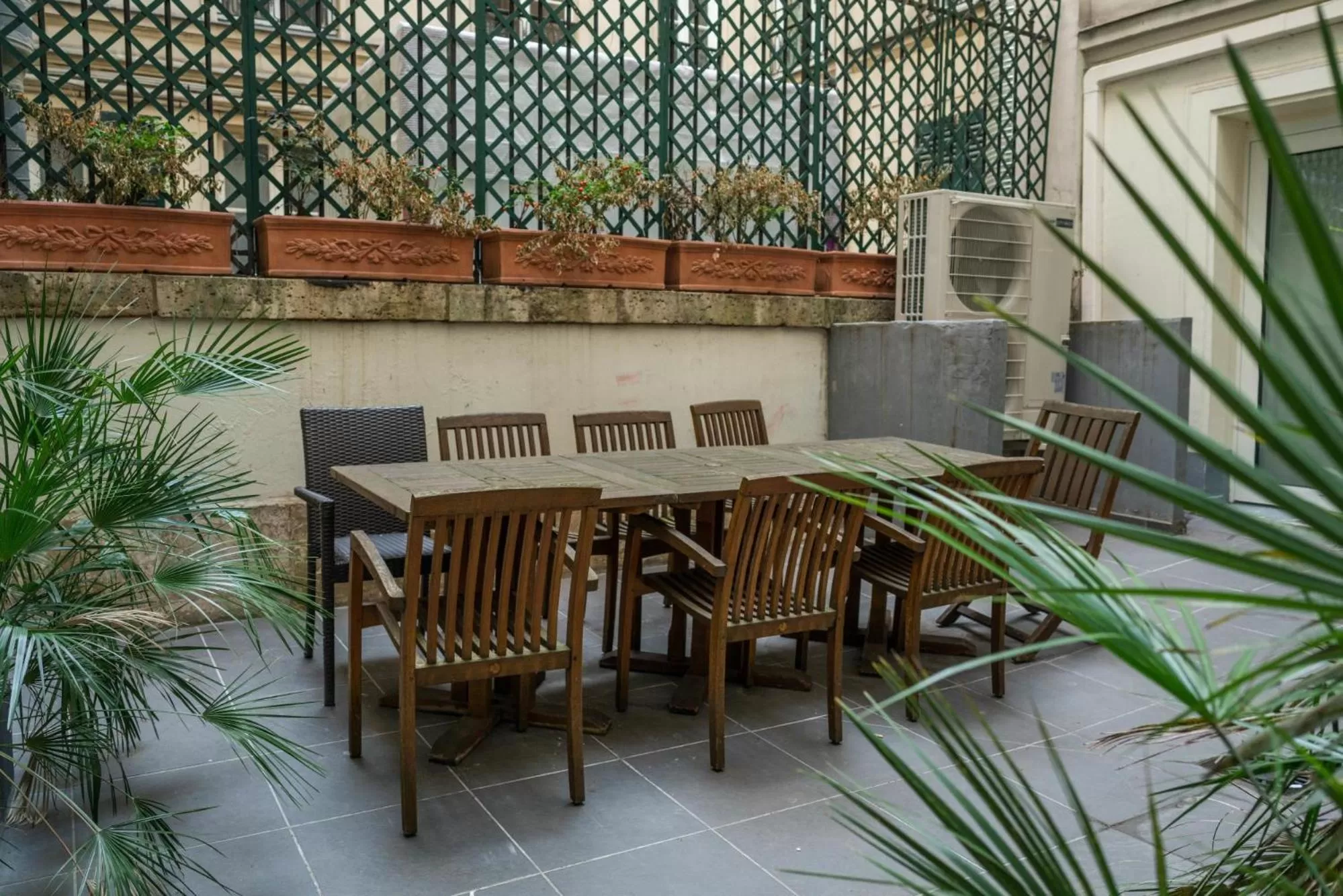 Patio in Timhotel Odessa Montparnasse