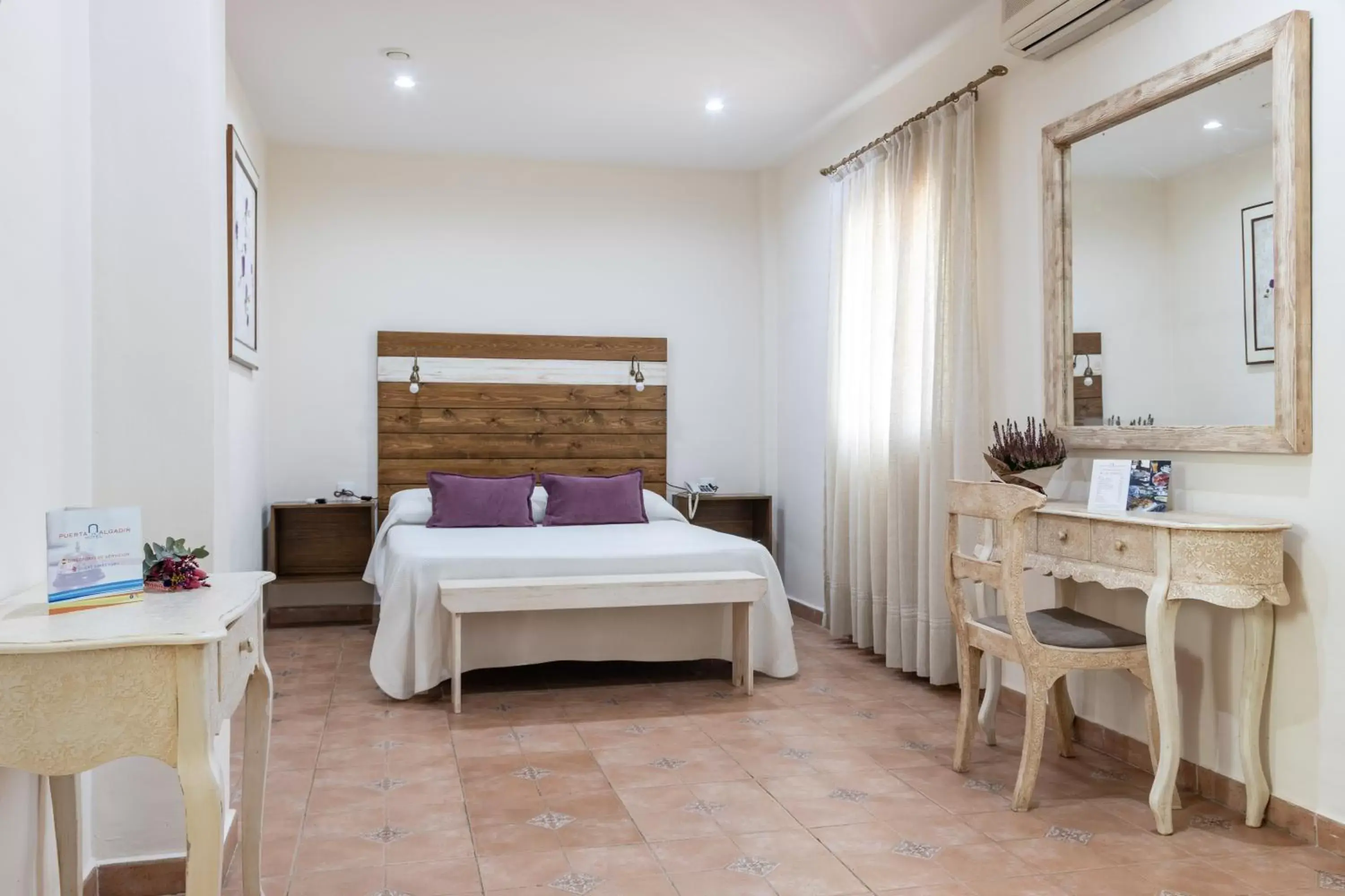 Bedroom, Bed in Puerta de Algadir