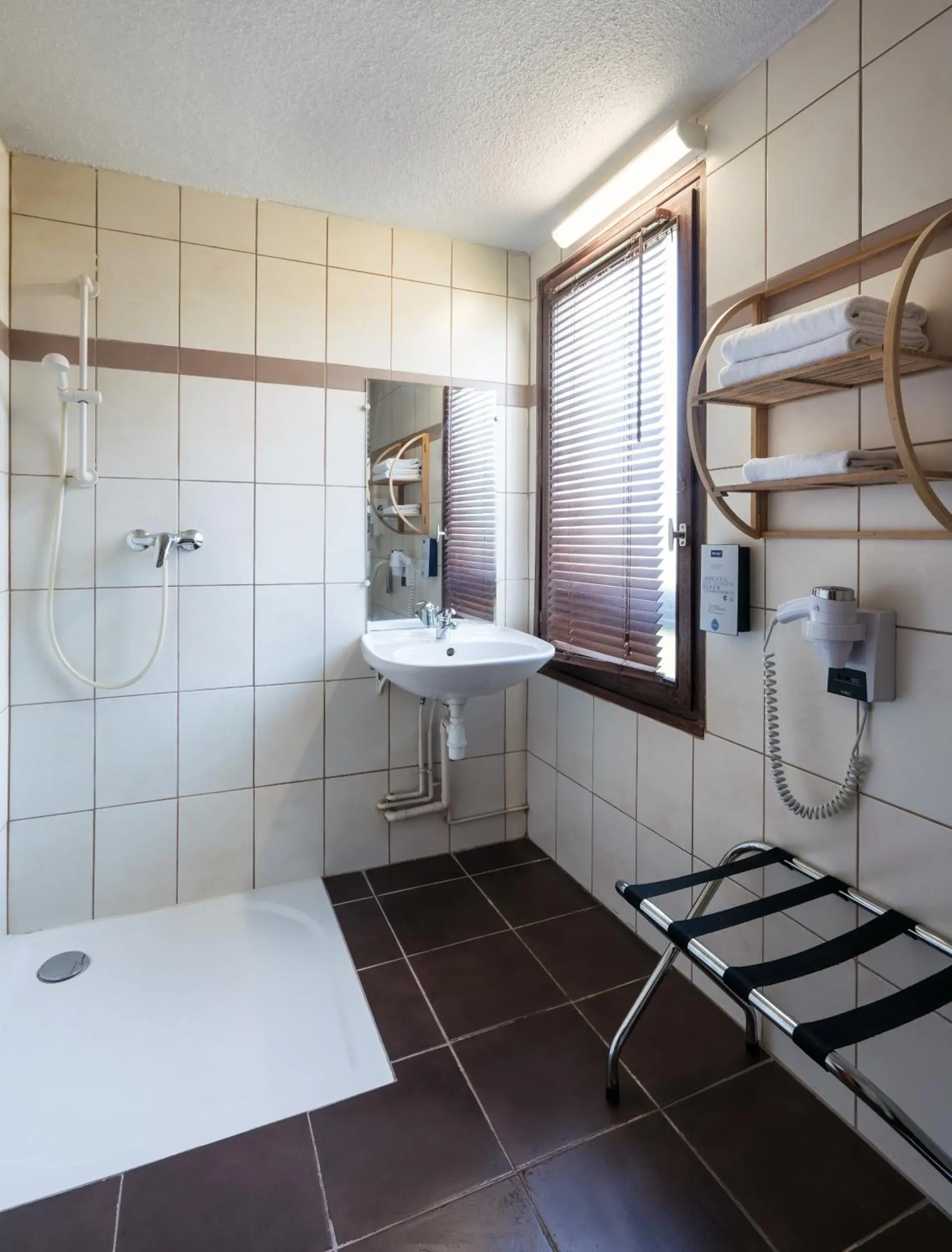 Shower, Bathroom in Kyriad Caen Sud