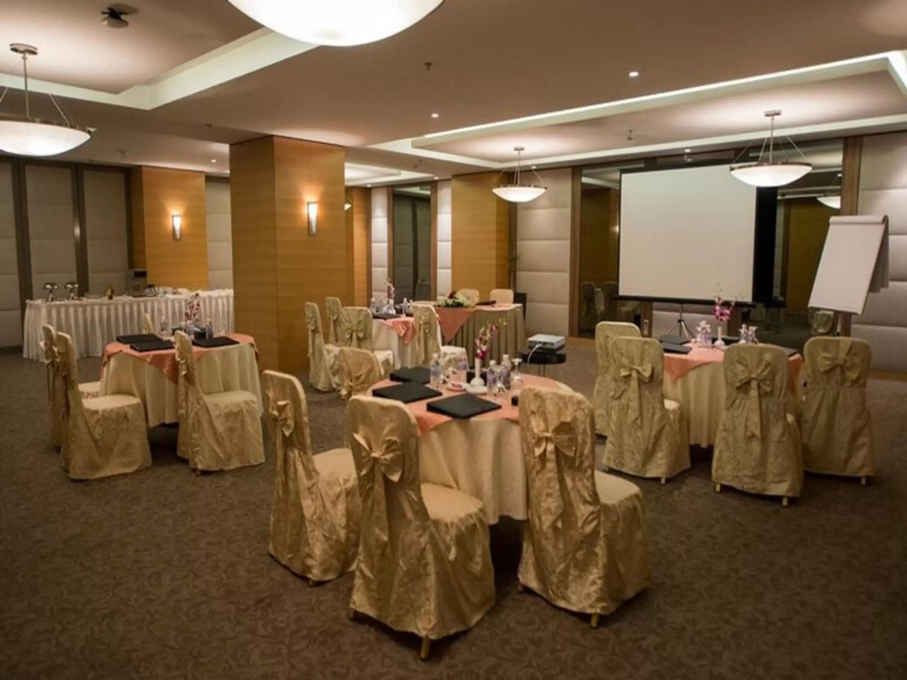 Banquet/Function facilities, Banquet Facilities in Executives Hotel - Olaya