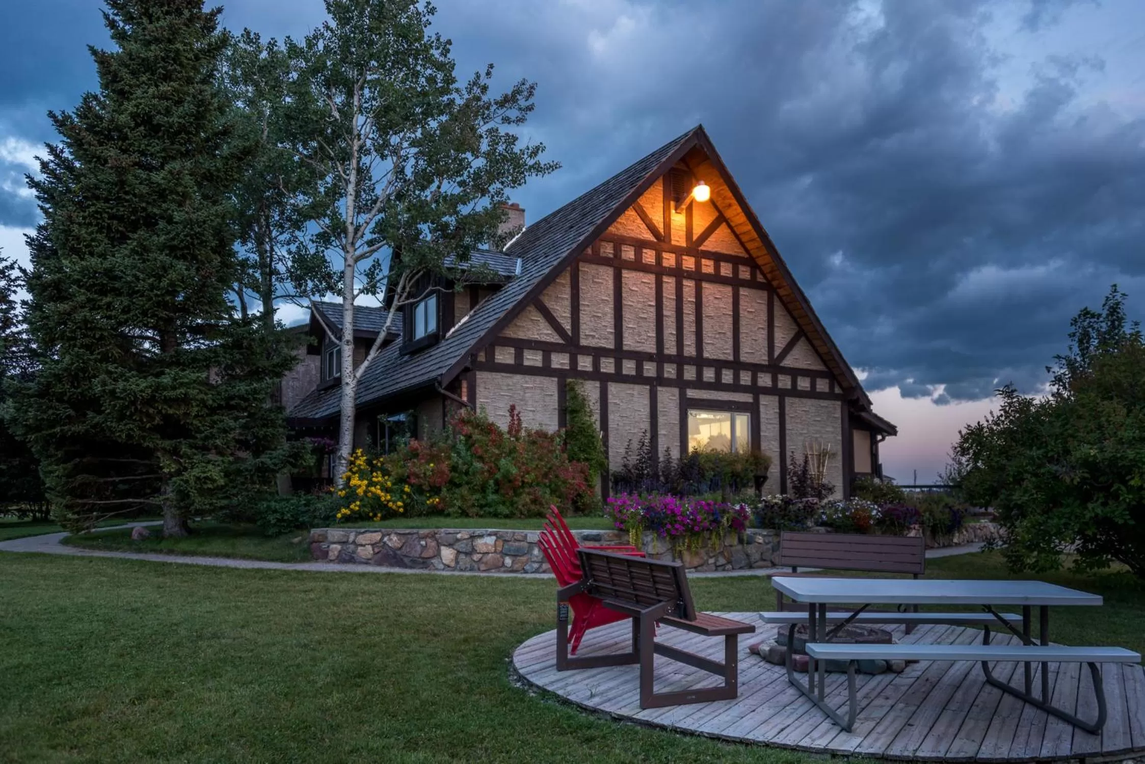 Rocky Ridge Country Lodge