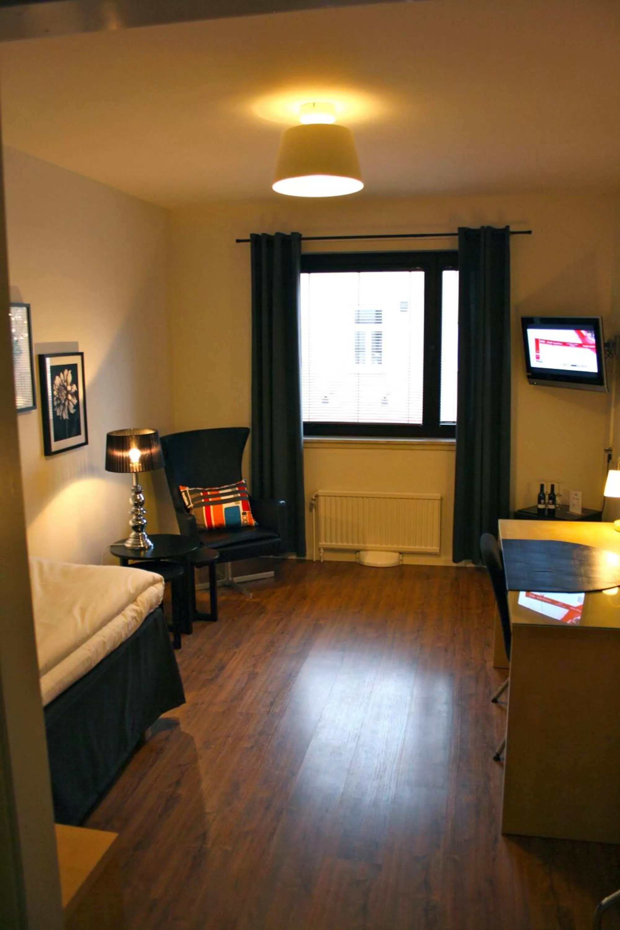 Photo of the whole room, Bed in Centralhotellet