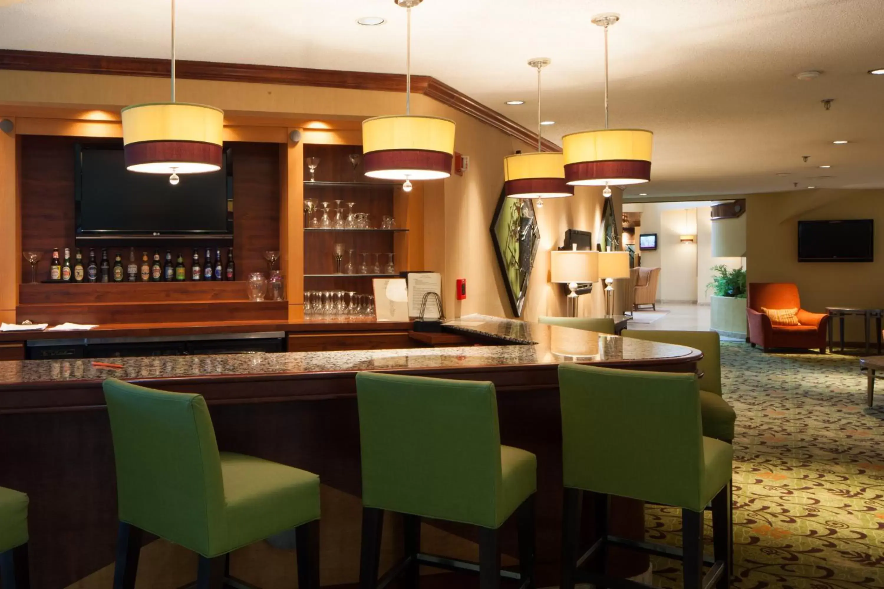 Lounge or bar in Crowne Plaza Hotel Hickory by IHG Lounge or bar in Crowne Plaza Hotel Hickory by IHG