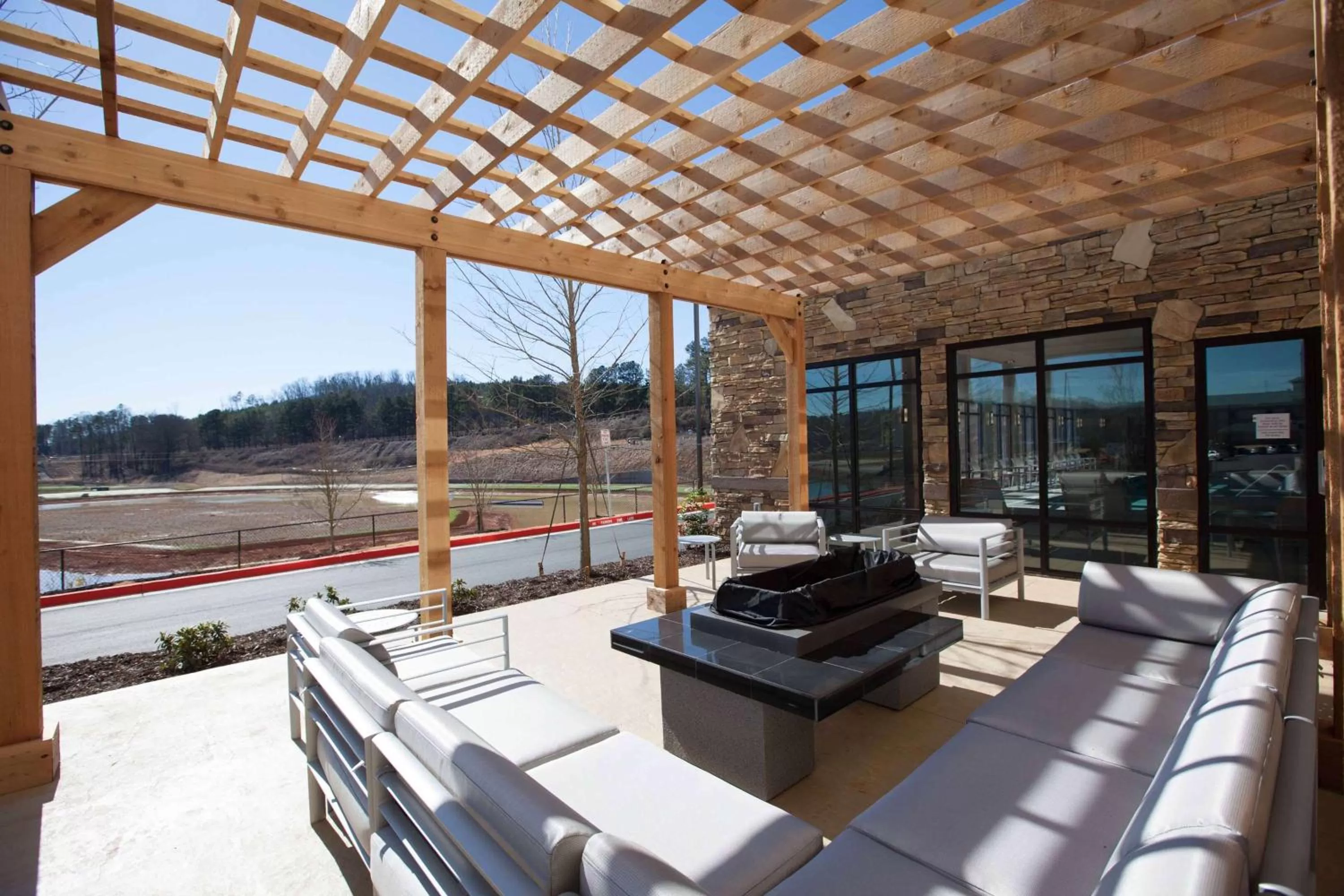 Patio in Hampton Inn Emerson - Lakepoint, Ga