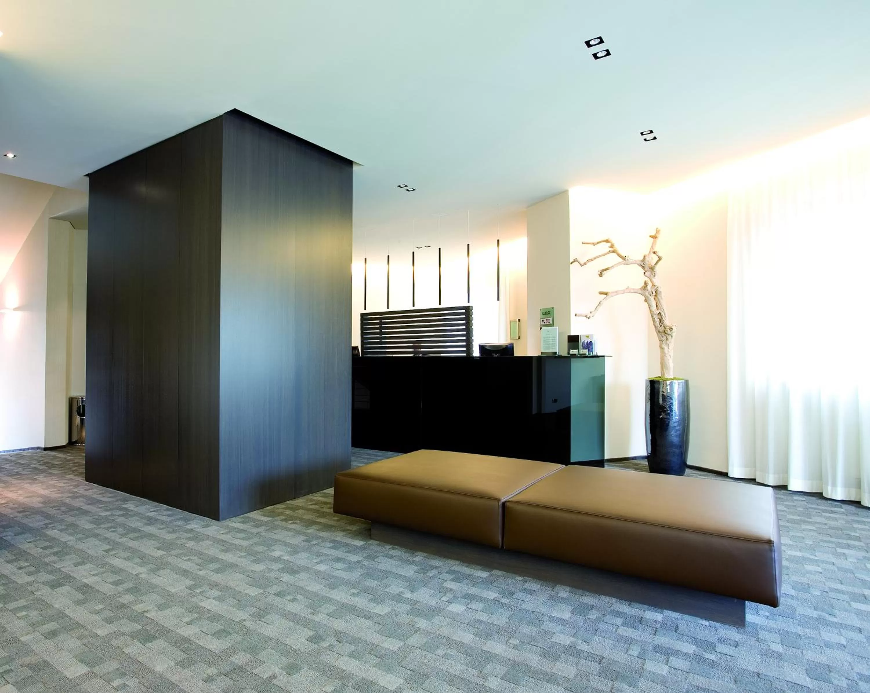 Lobby or reception in Hotel Ovest