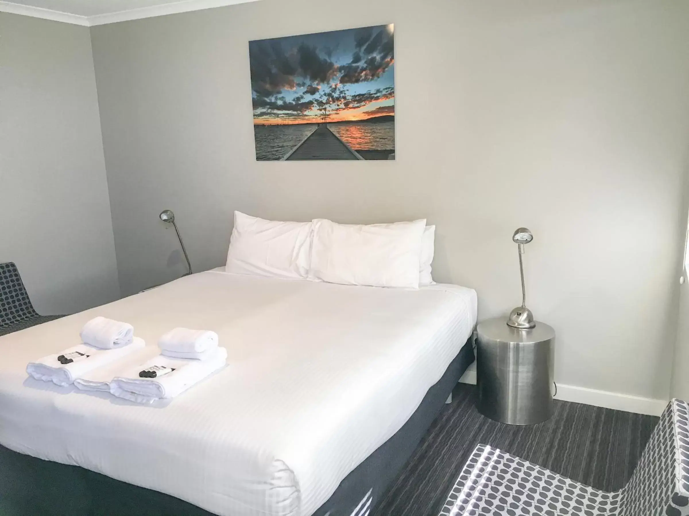 Bedroom, Bed in The Premier Hotel Broadmeadow