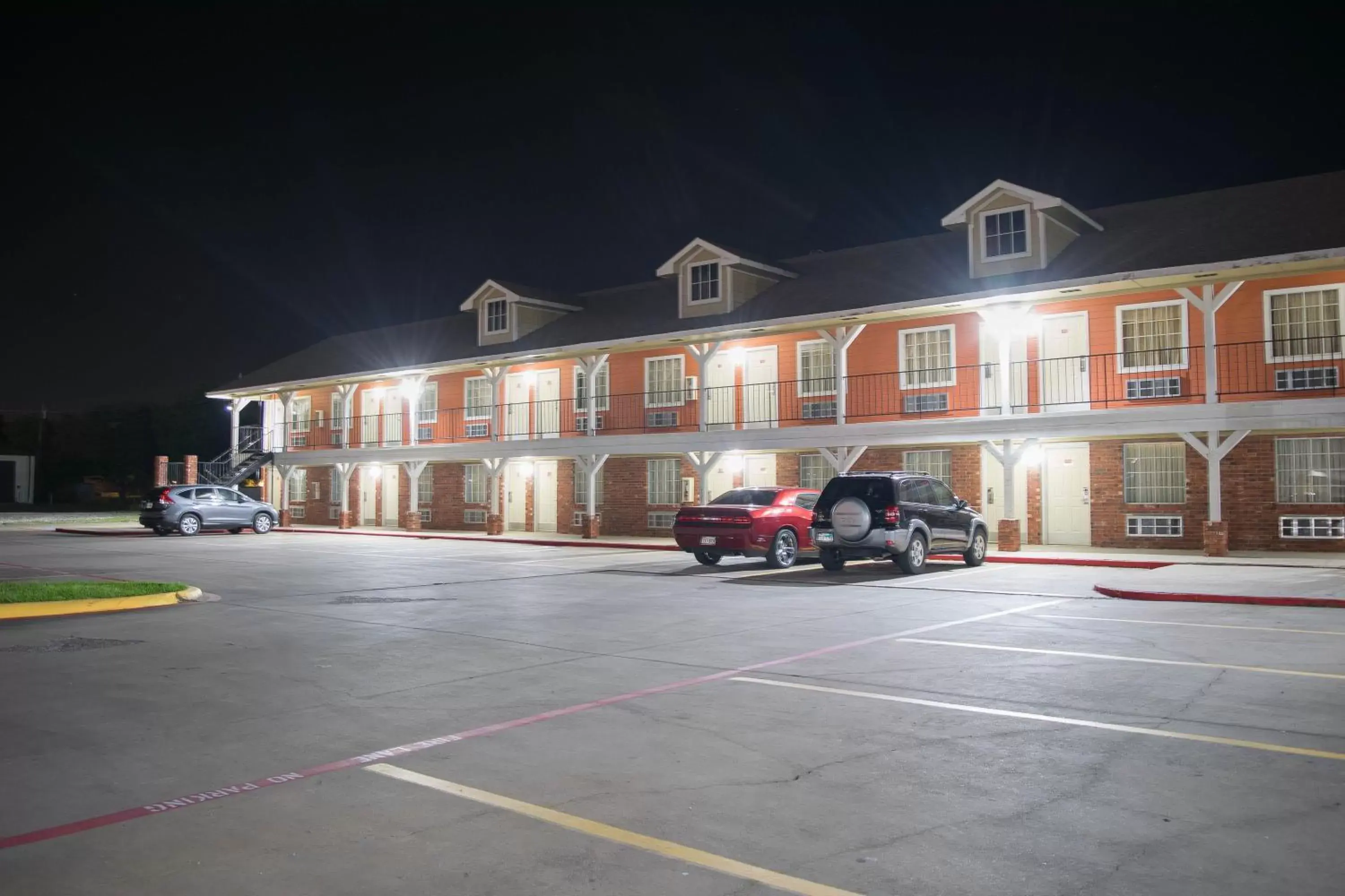 Night, Property Building in Countryside Inn