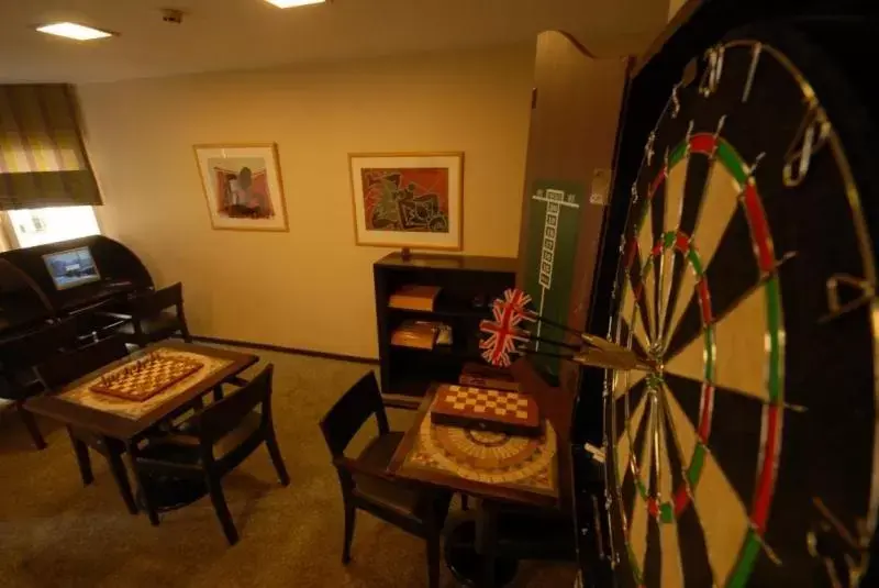 Game Room in Çanak Hotel