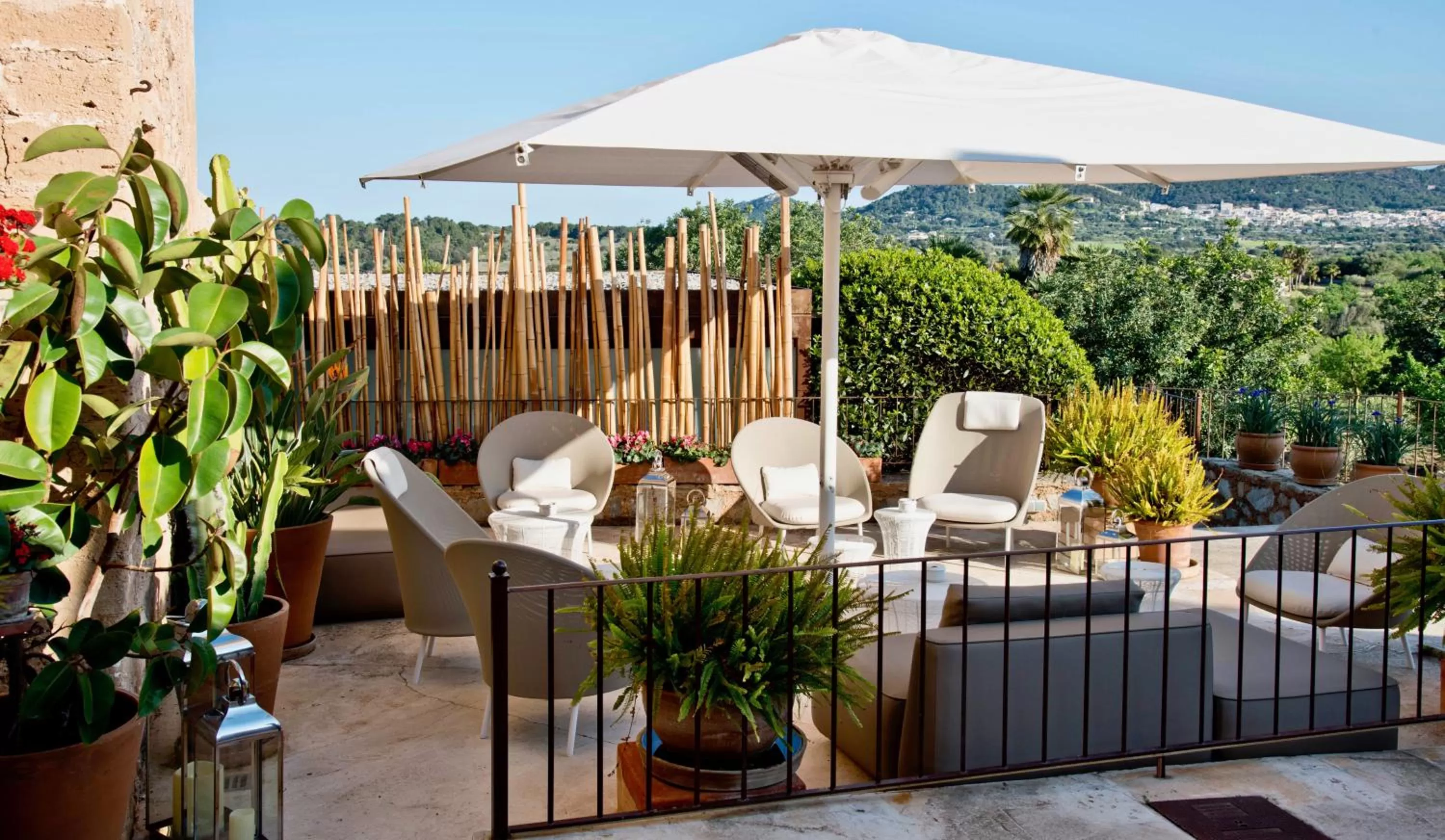 Patio in Cases de Son Barbassa Hotel & Restaurant