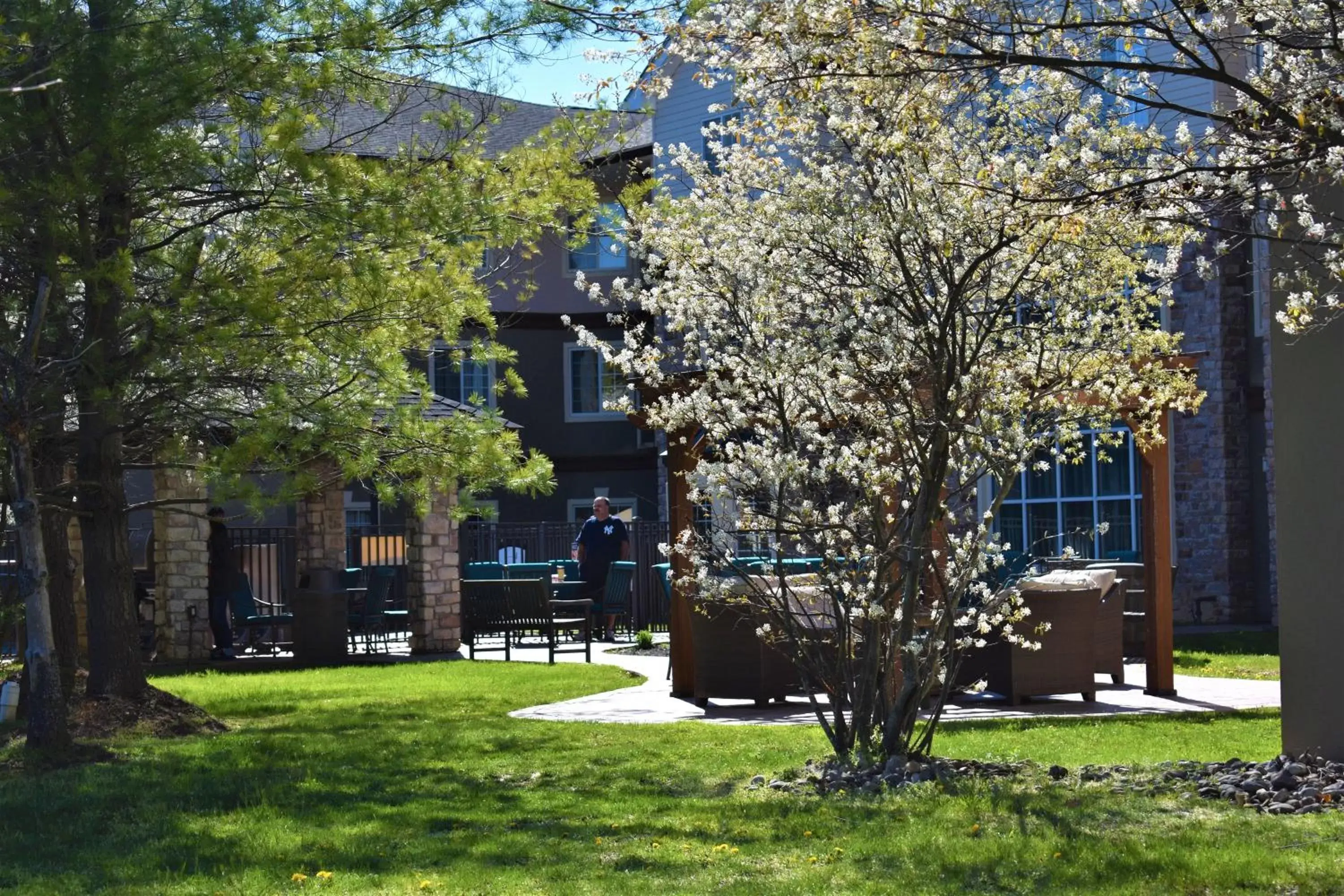 Patio, Garden in Staybridge Suites Cranbury - South Brunswick, an IHG Hotel