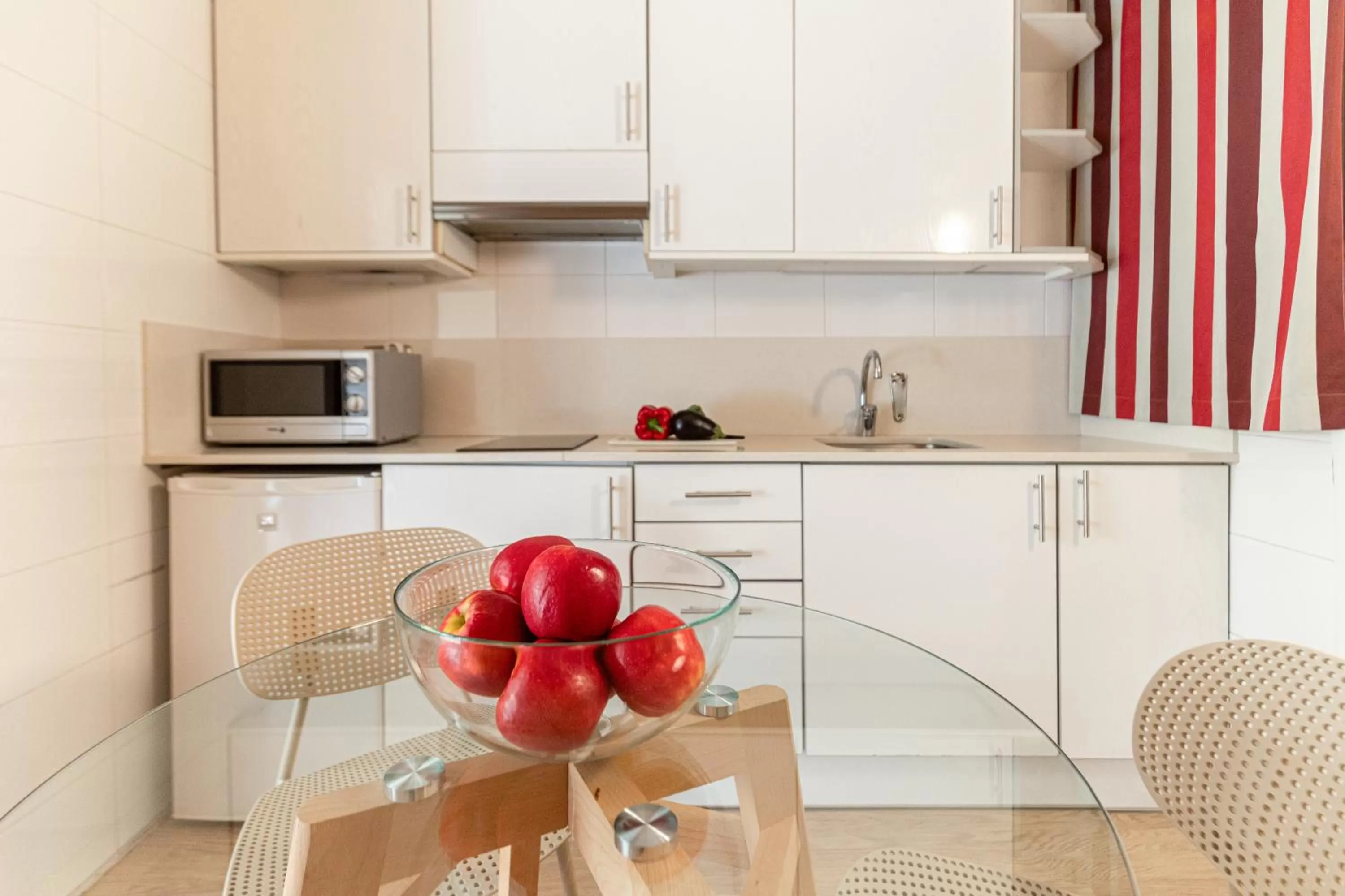 Kitchen or kitchenette in Atica Apartments - by Weflating
