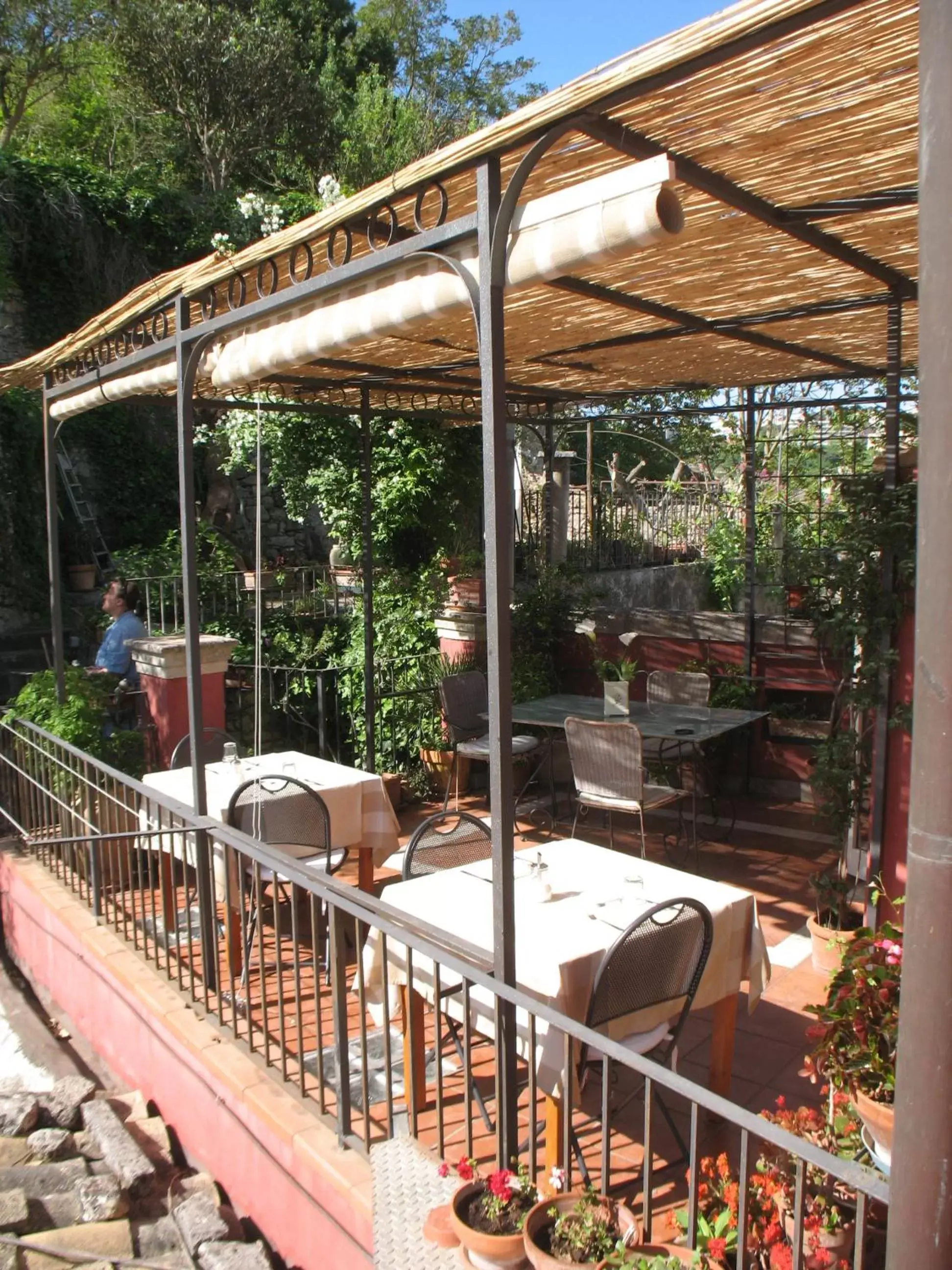 Balcony/Terrace, Restaurant/Places to Eat in B&B L'Orto Sul Tetto