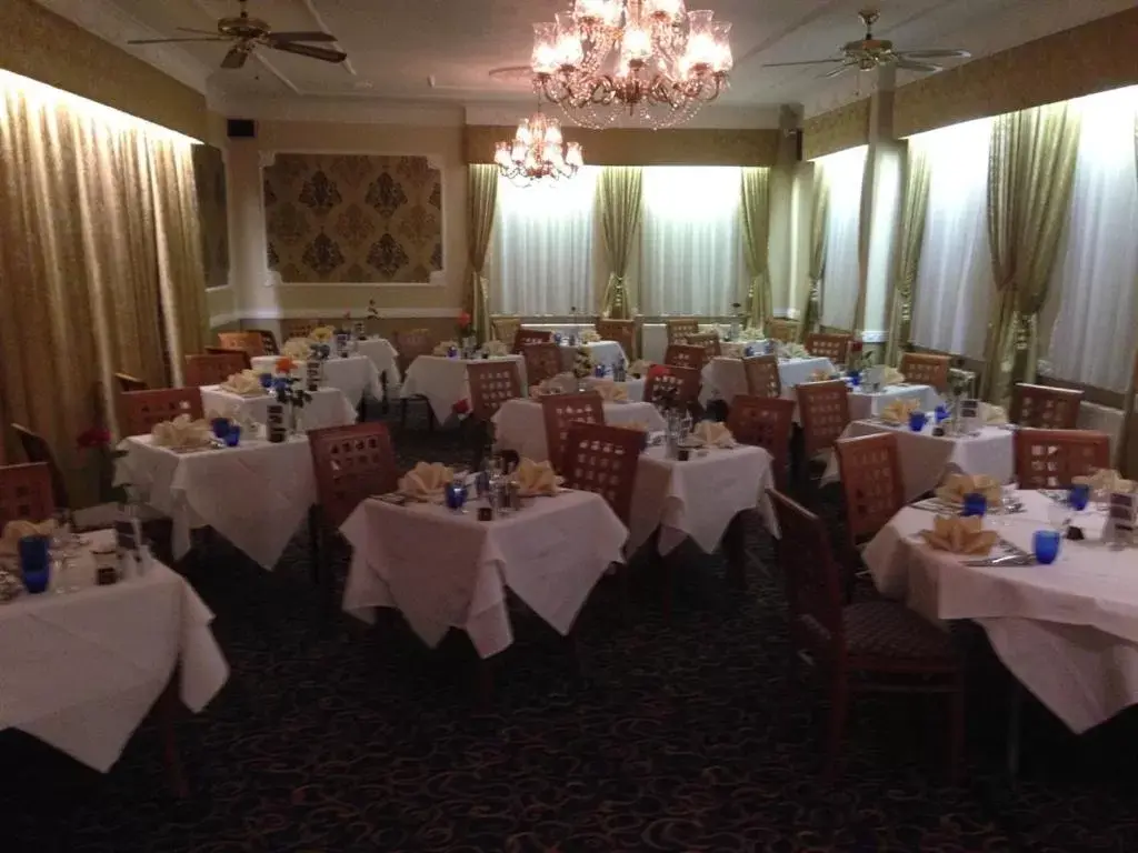 Dining area, Restaurant/Places to Eat in Hardwicke Hall Manor Hotel