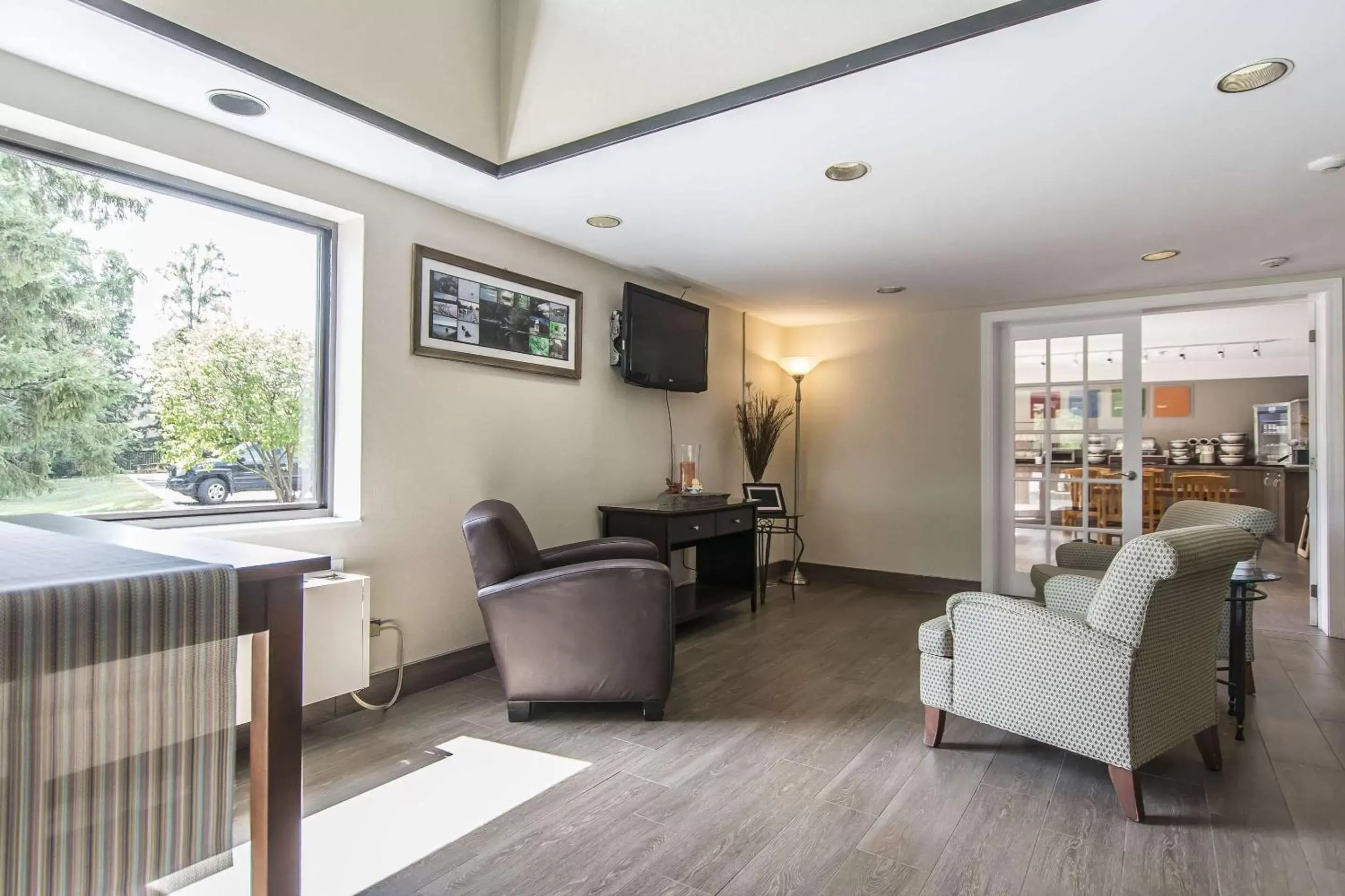 Lobby or reception in Comfort Inn Lobby or reception in Comfort Inn