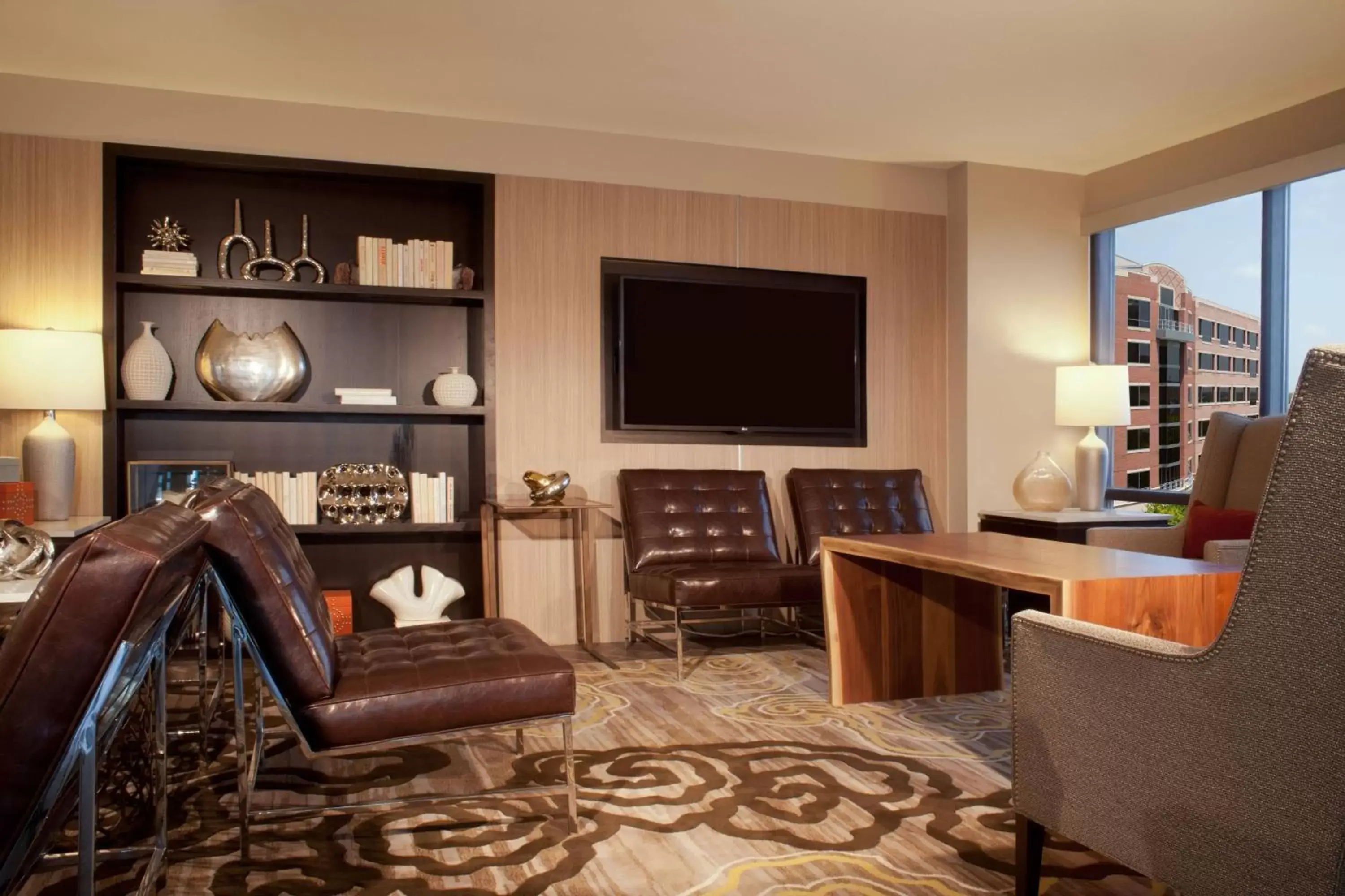 Lounge or bar, TV/Entertainment Center in Houston Marriott Sugar Land