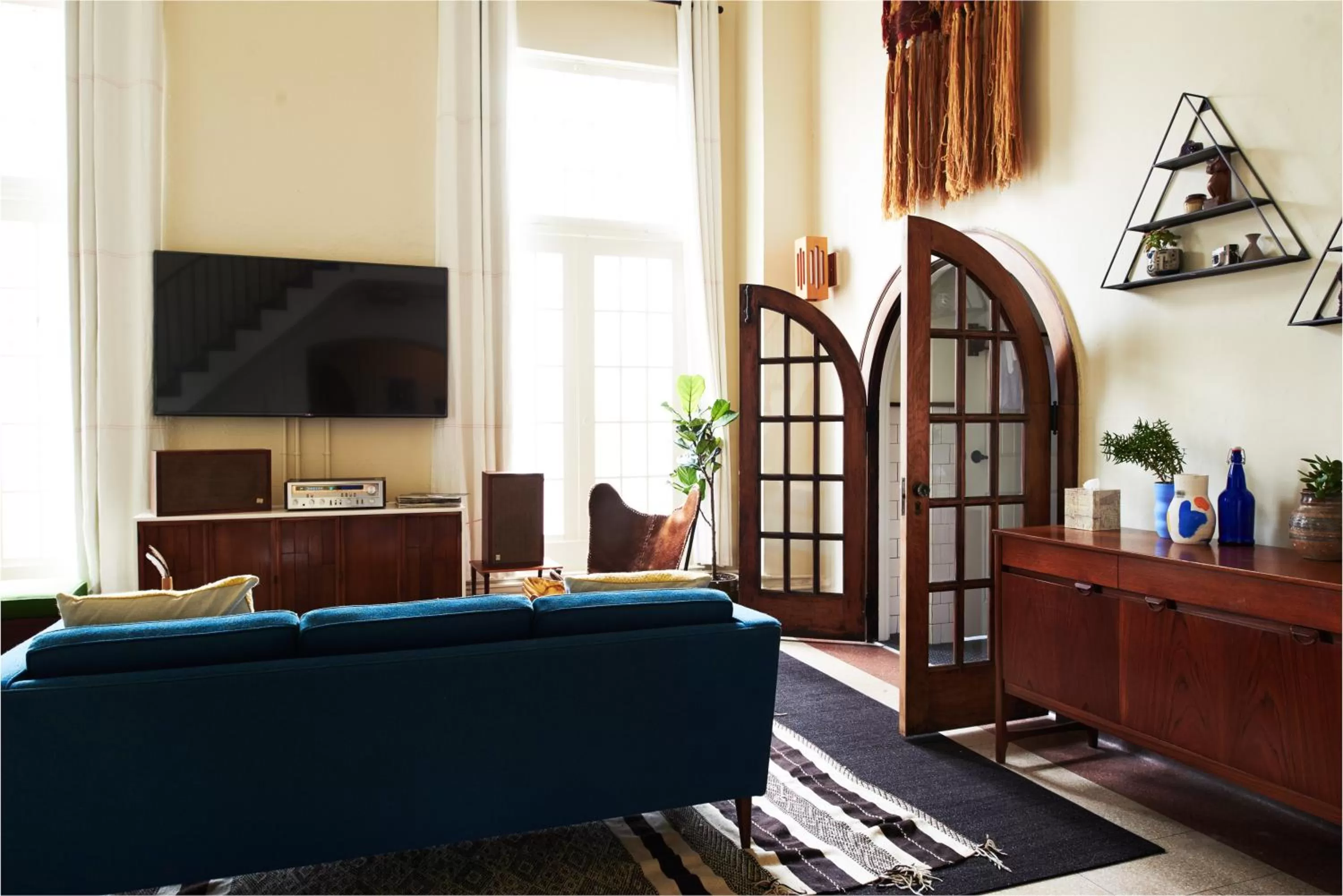 TV and multimedia in Freehand Chicago