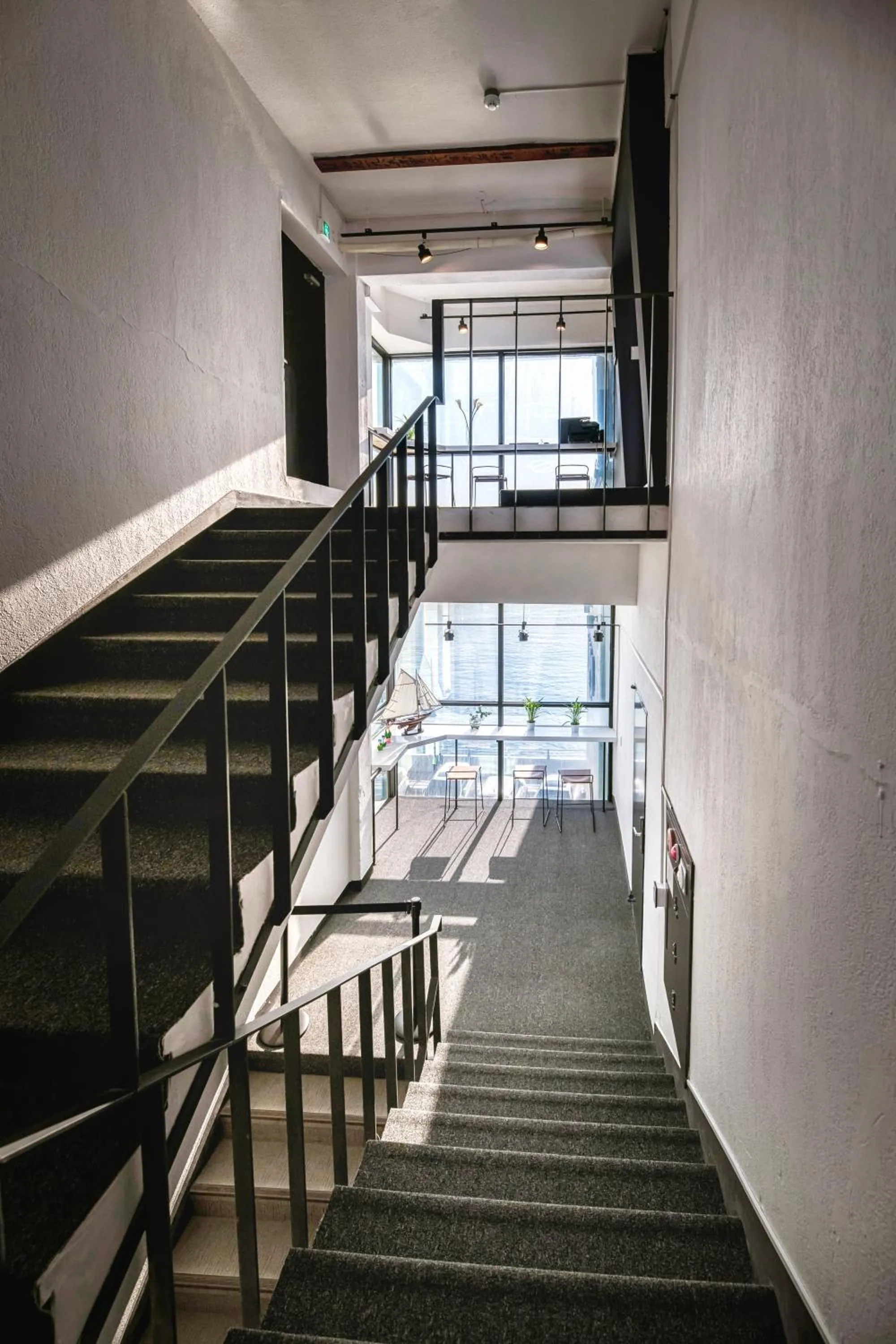 Mipo Oceanside Hotel