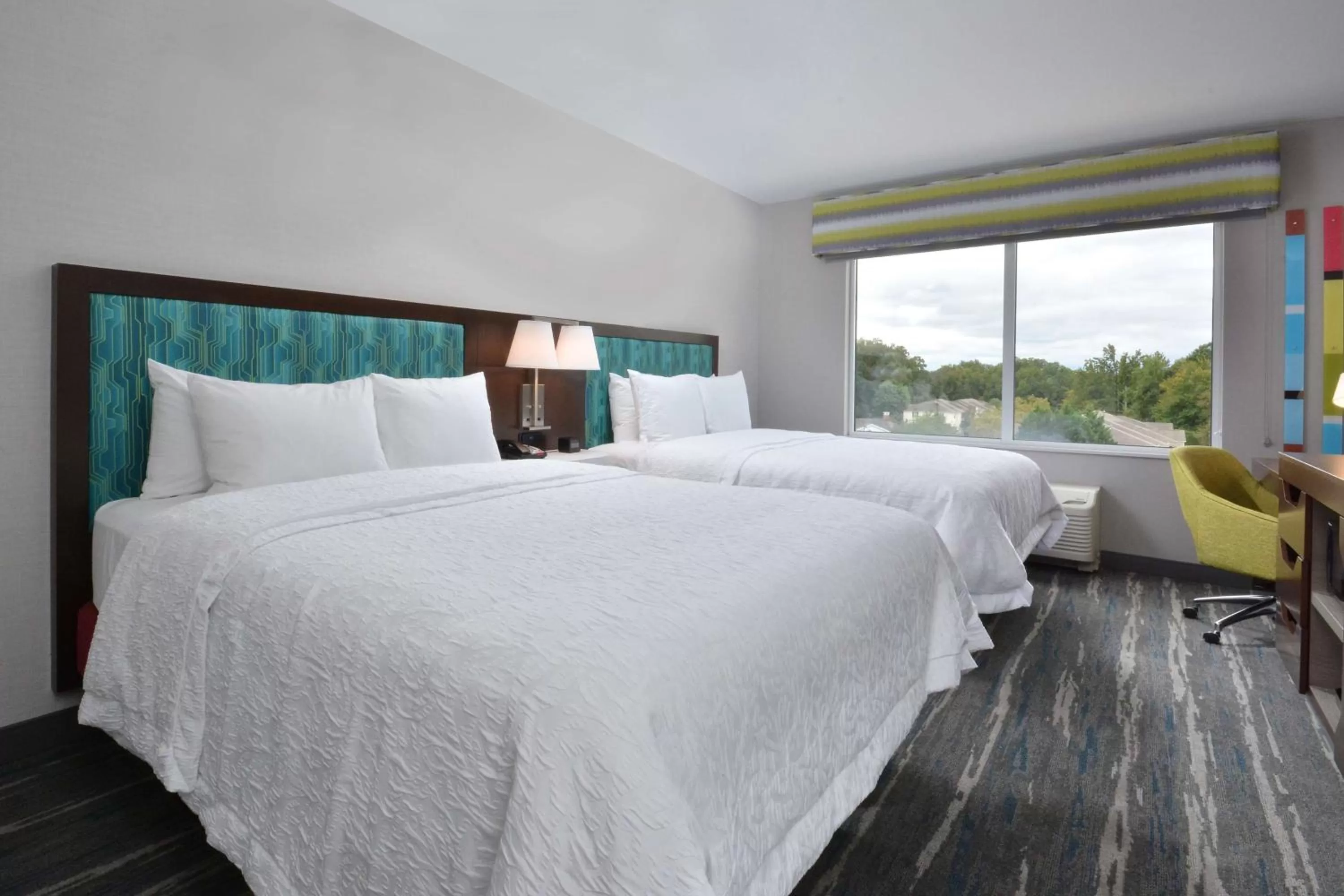 Bedroom, Bed in Hampton Inn & Suites Charlotte North I 485