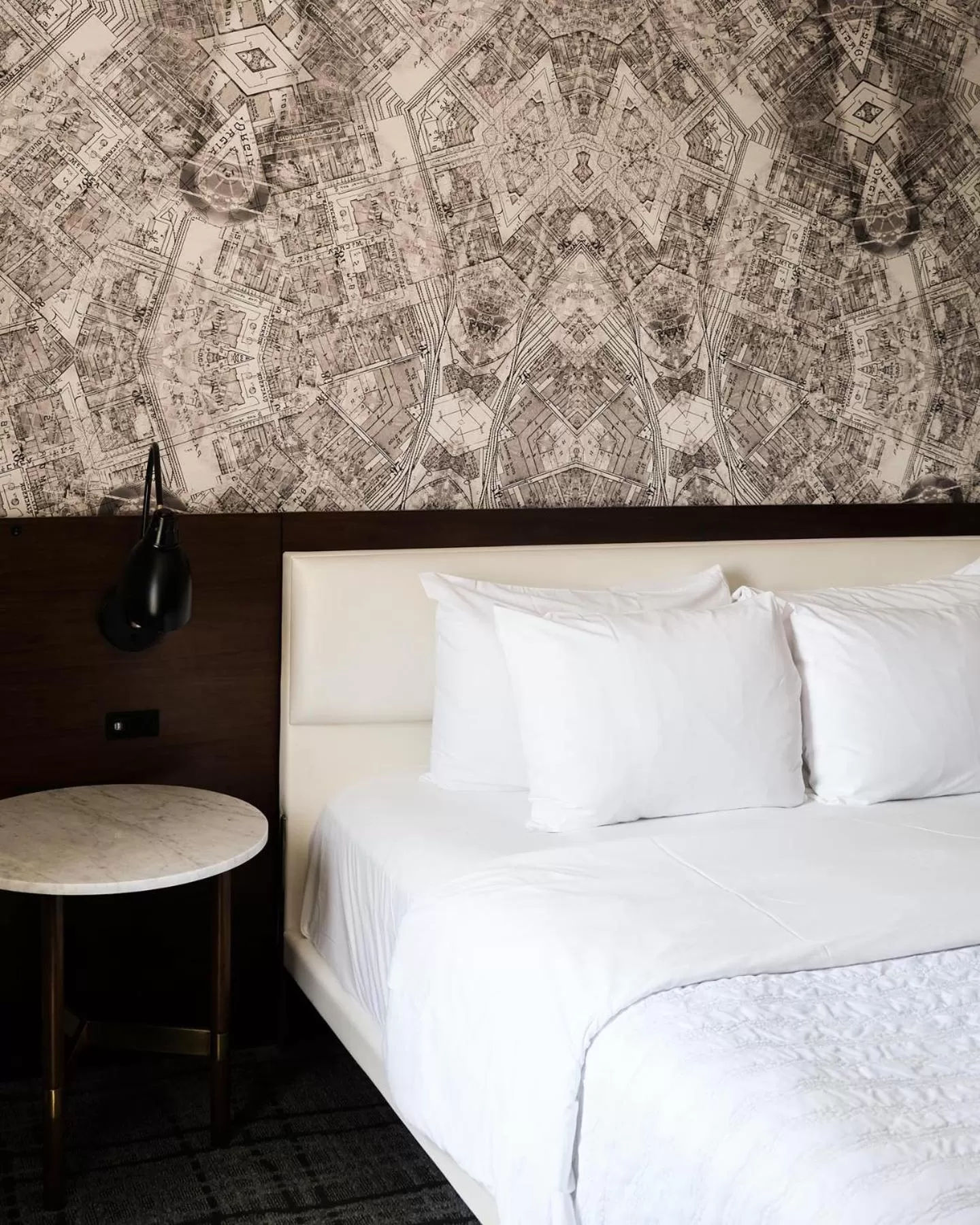 Deluxe, Guest room, King in Le Meridien Indianapolis
