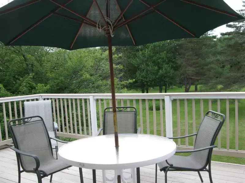 Balcony/Terrace in Stowe Motel & Snowdrift