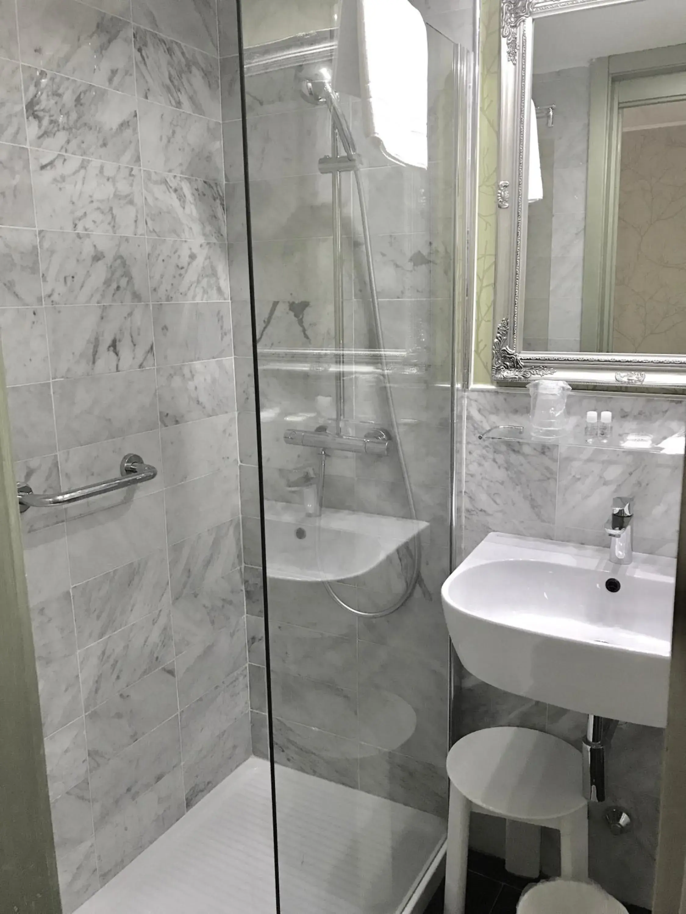 Double Room with Small Double Bed in Canova Hotel Double Room with Small Double Bed in Canova Hotel