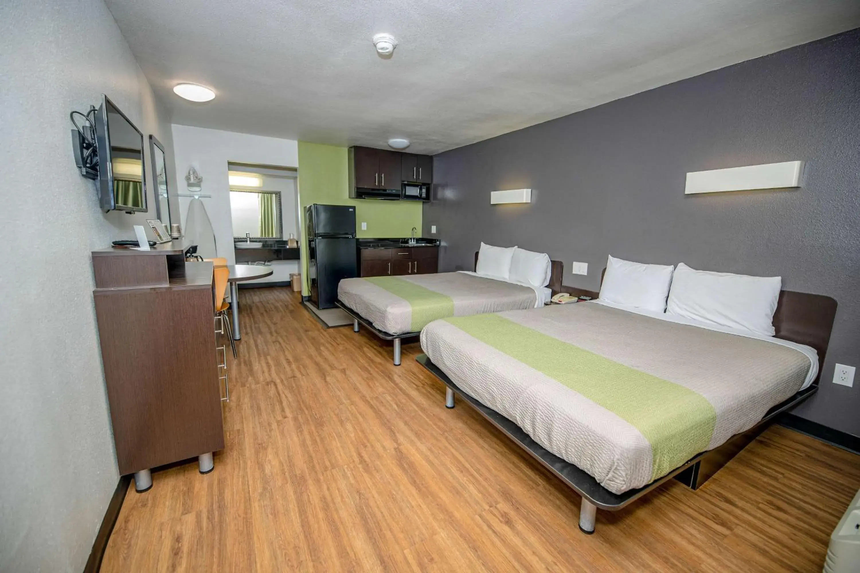 Photo of the whole room, Bed in Studio 6-Tyler, TX Photo of the whole room, Bed in Studio 6-Tyler, TX