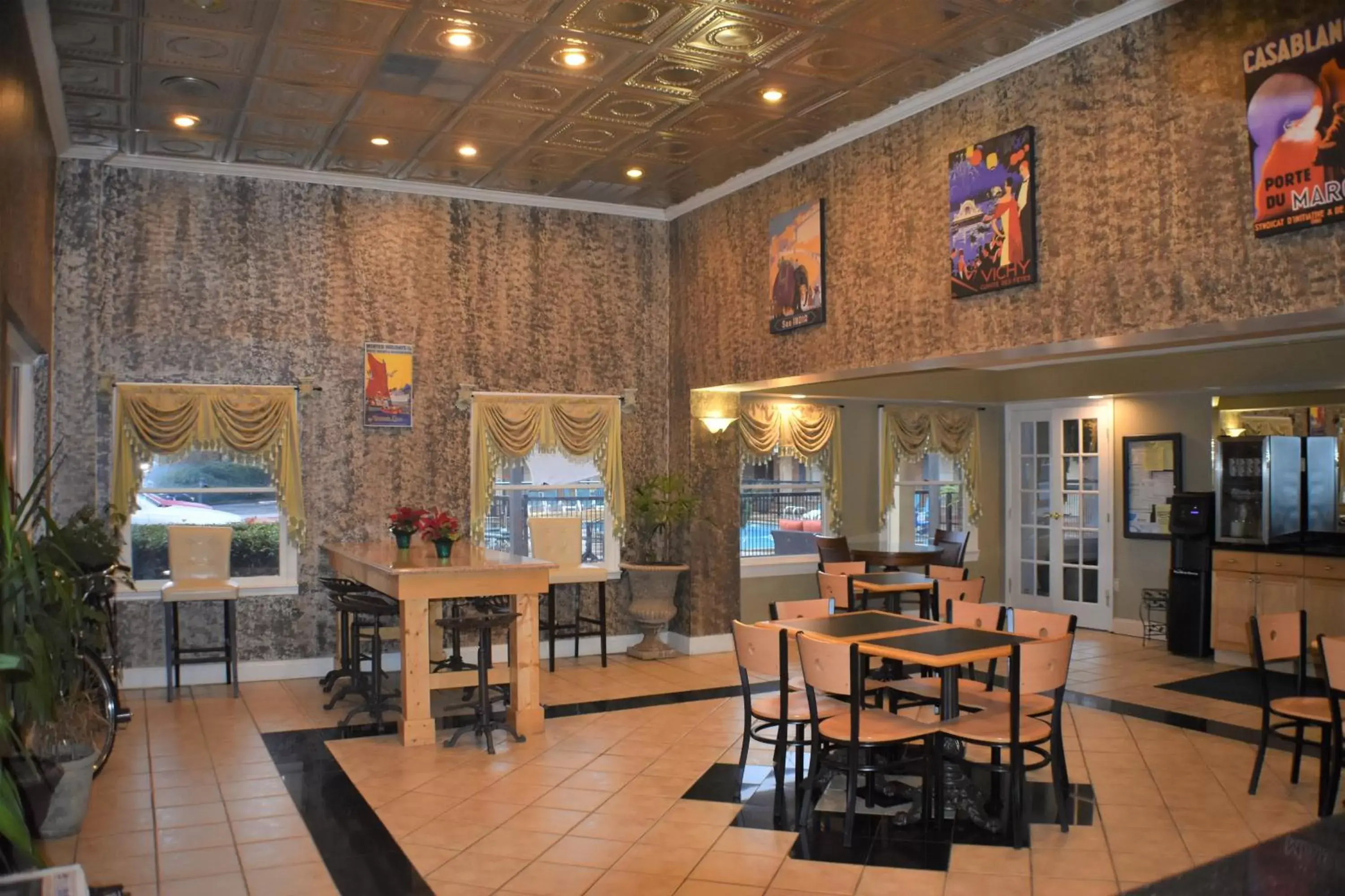 Restaurant/Places to Eat in The Guest Lodge Gainesville