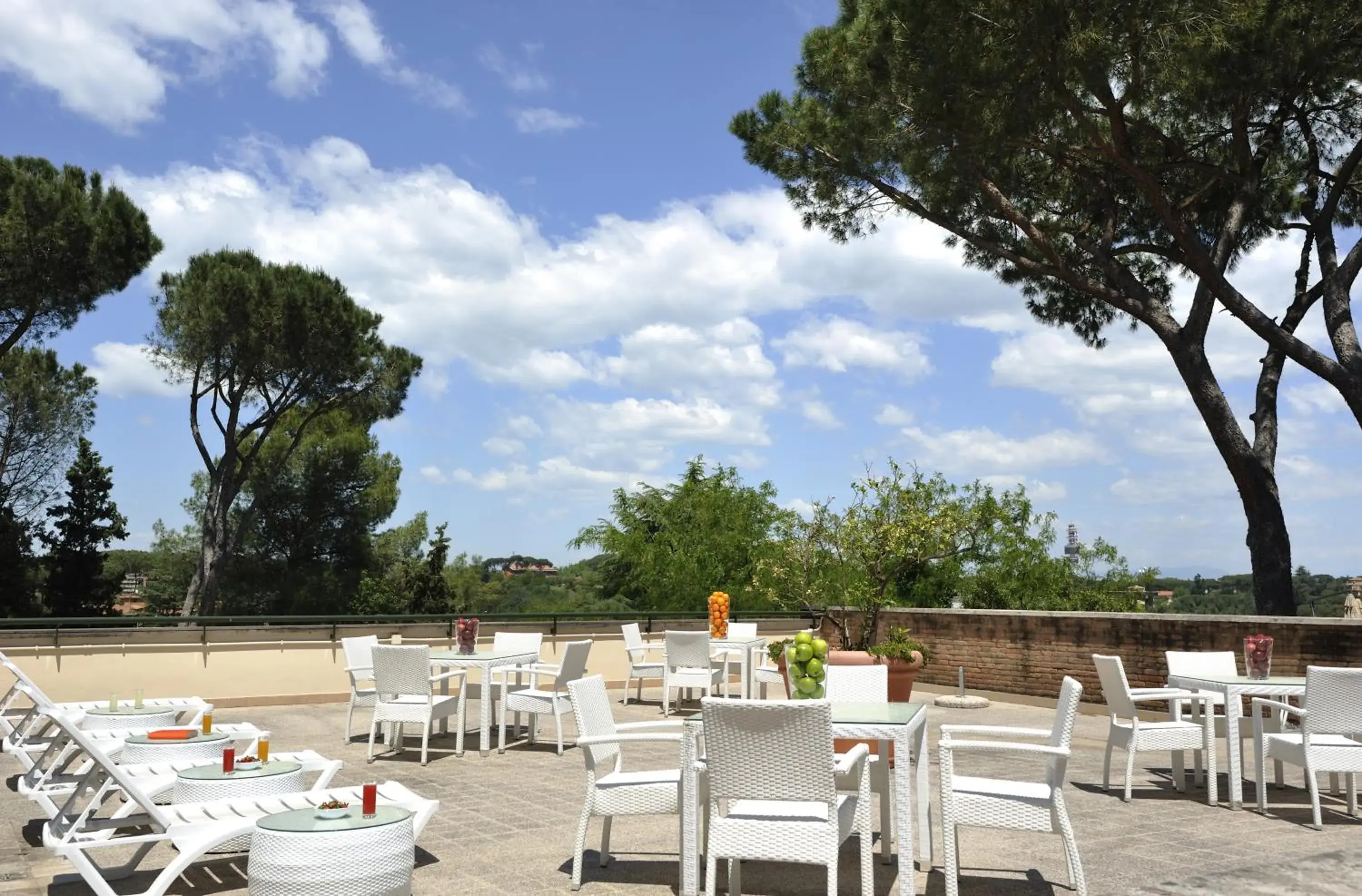 Balcony/Terrace, Restaurant/Places to Eat in Hotel Villa Maria Regina