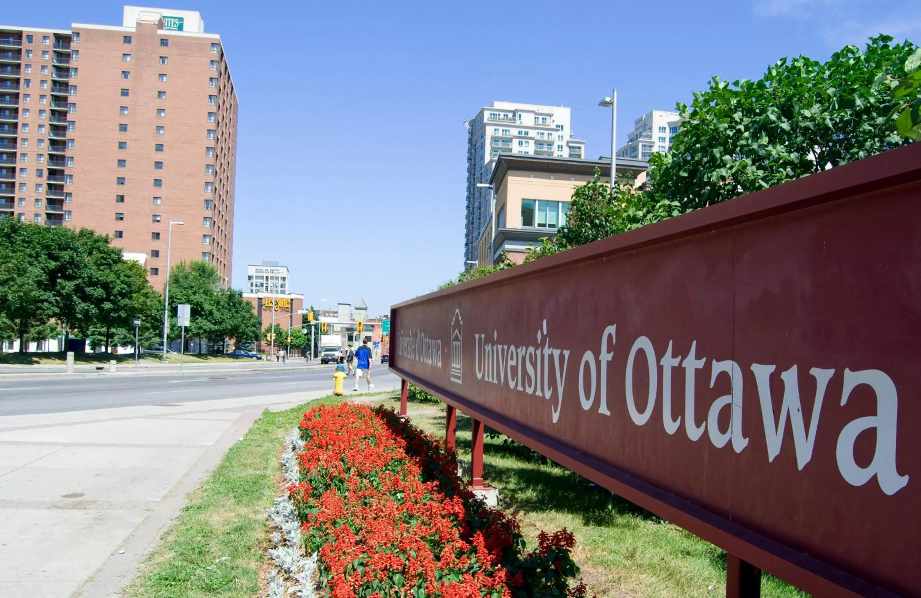 Day in Les Suites Hotel Ottawa