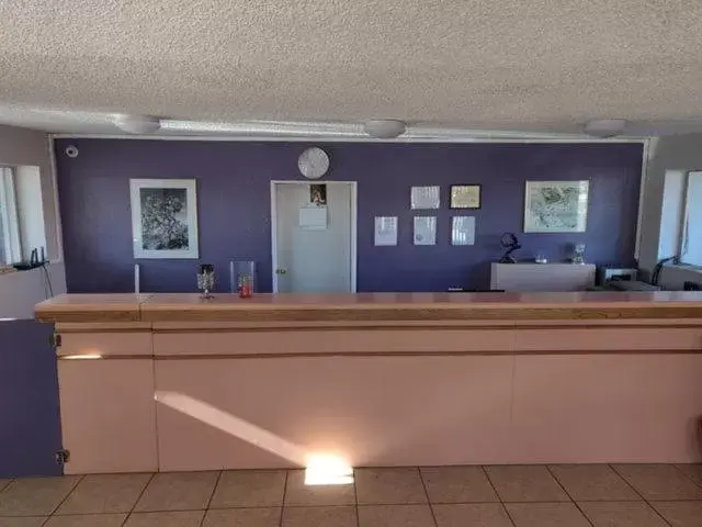 Lobby/Reception in Time Motel