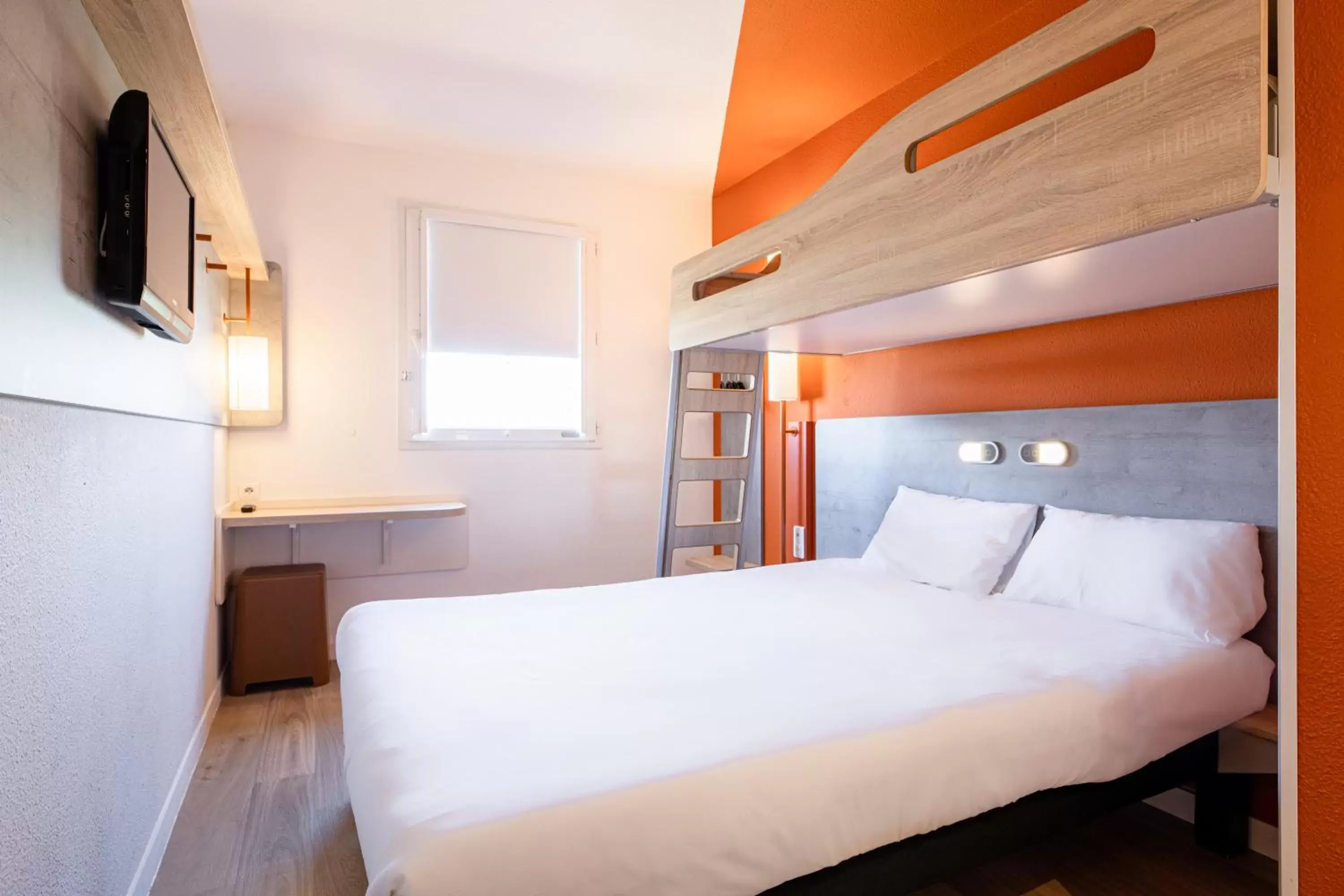 Bedroom, Bed in Ibis Budget Perpignan Nord Rivesaltes