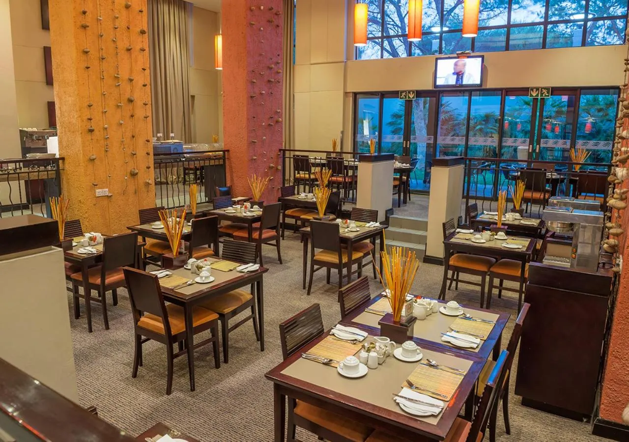 Restaurant/places to eat in Peermont Metcourt Inn at the Grand Palm, Gaborone