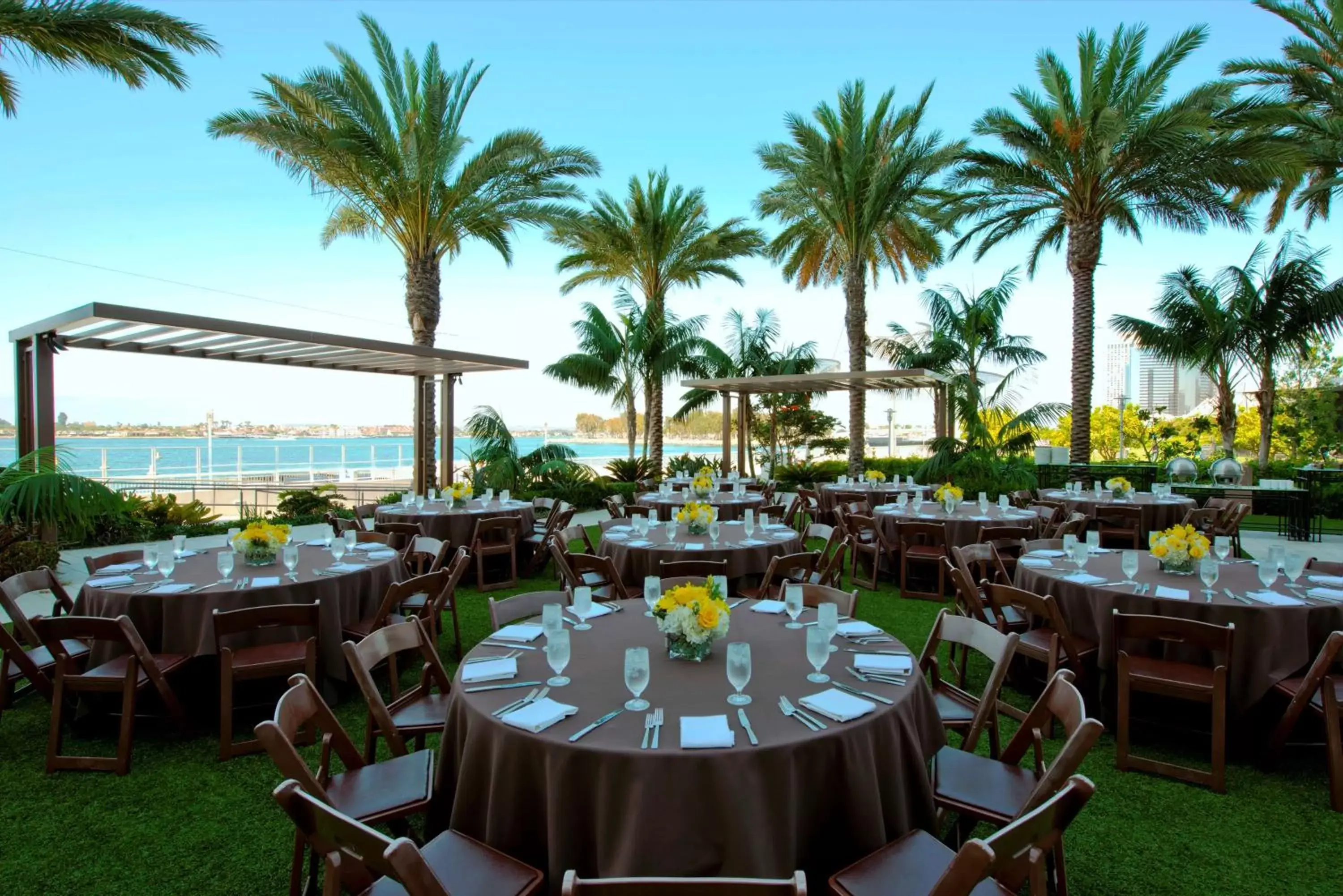 Meeting/conference room, Restaurant/Places to Eat in Hilton San Diego Bayfront