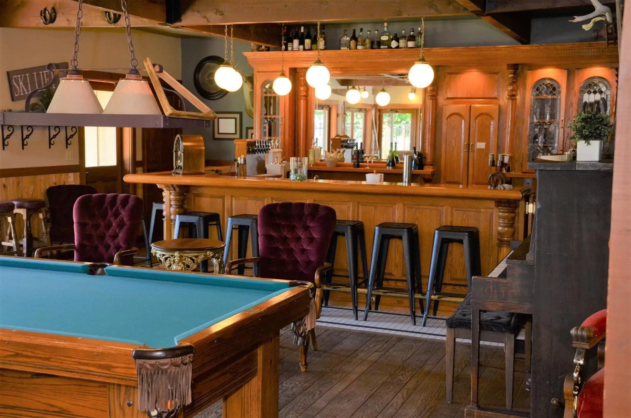 Restaurant/places to eat in Casia Lodge and Ranch Restaurant/places to eat in Casia Lodge and Ranch