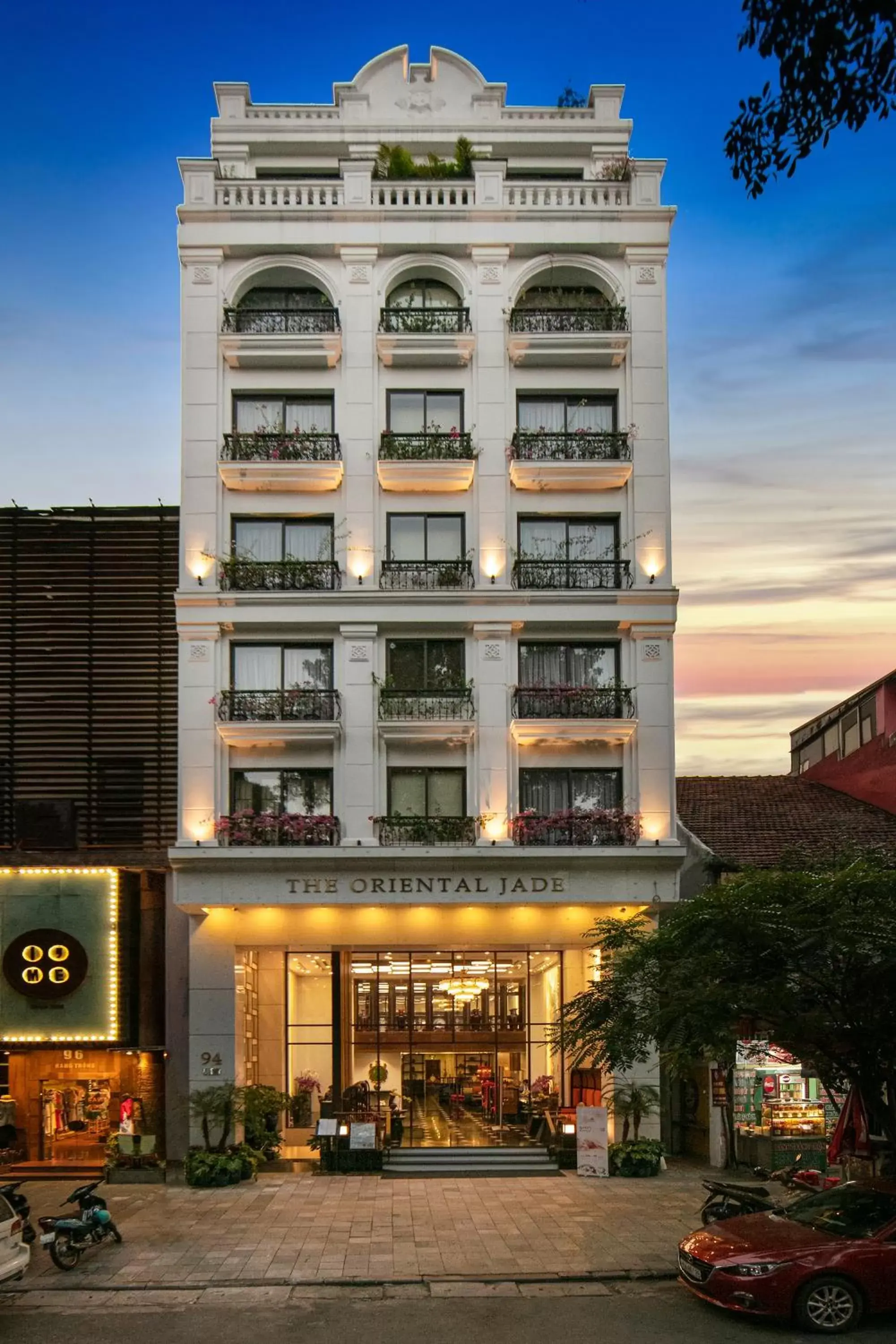 Property Building in The Oriental Jade Hotel