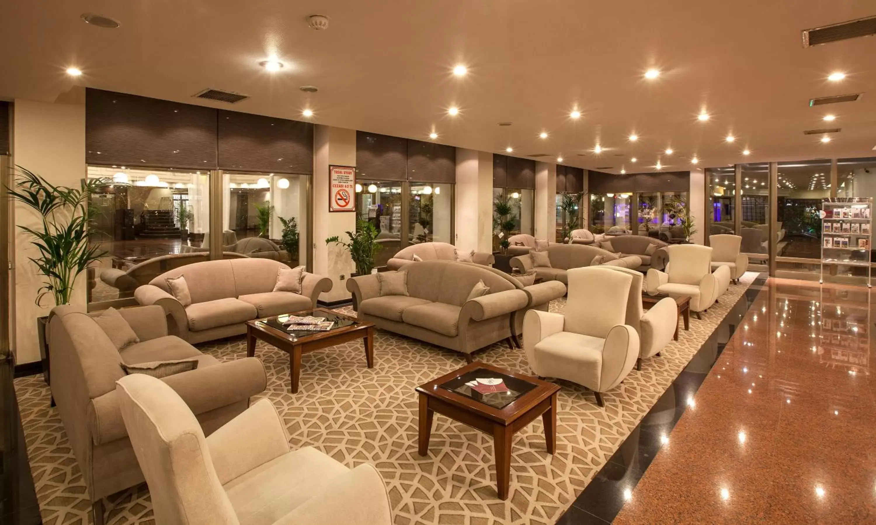 Lobby or reception, Lounge/Bar in Grand Hotel Gaziantep