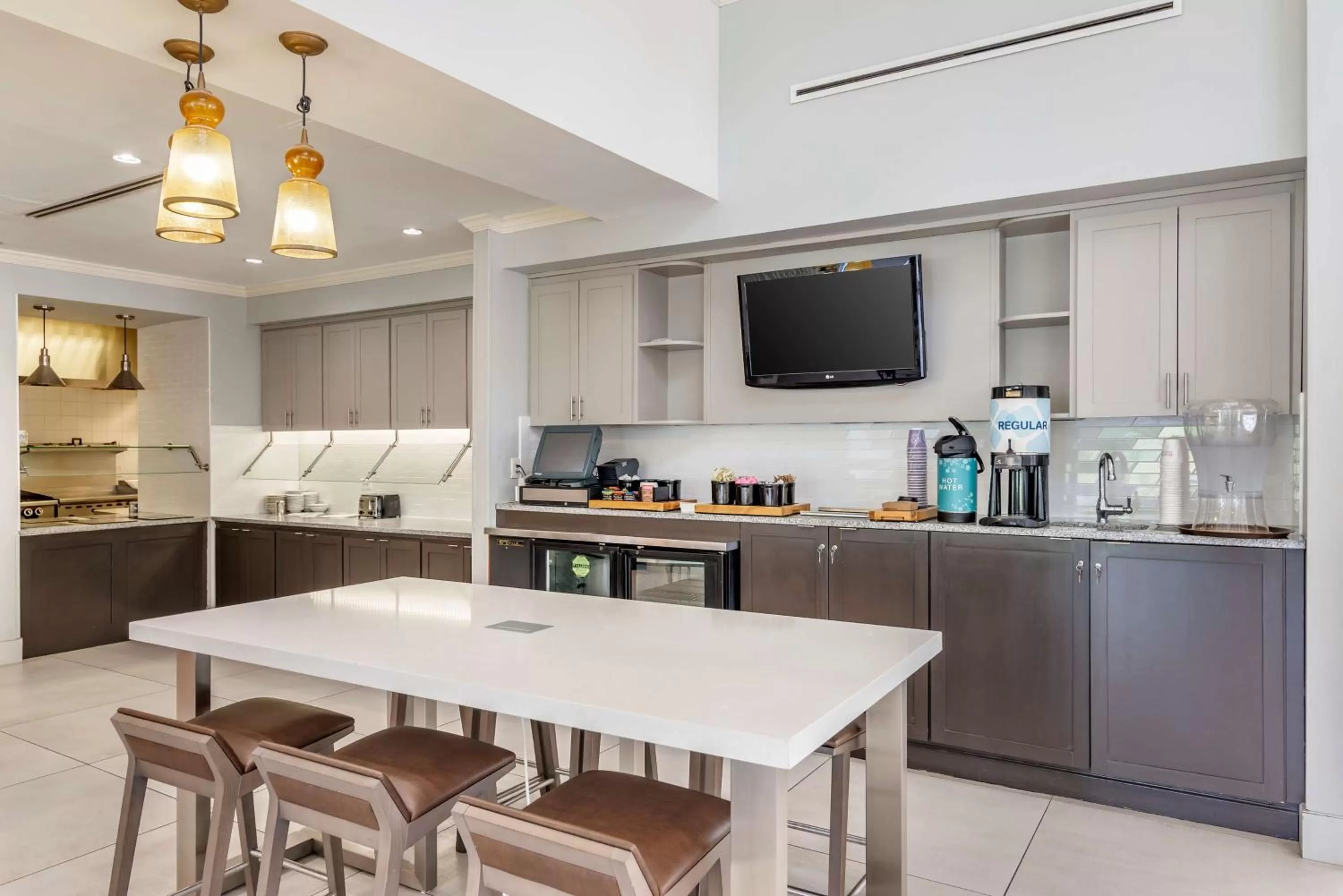 Restaurant/places to eat in Hilton Garden Inn Atlanta Northeast/Gwinnett Sugarloaf