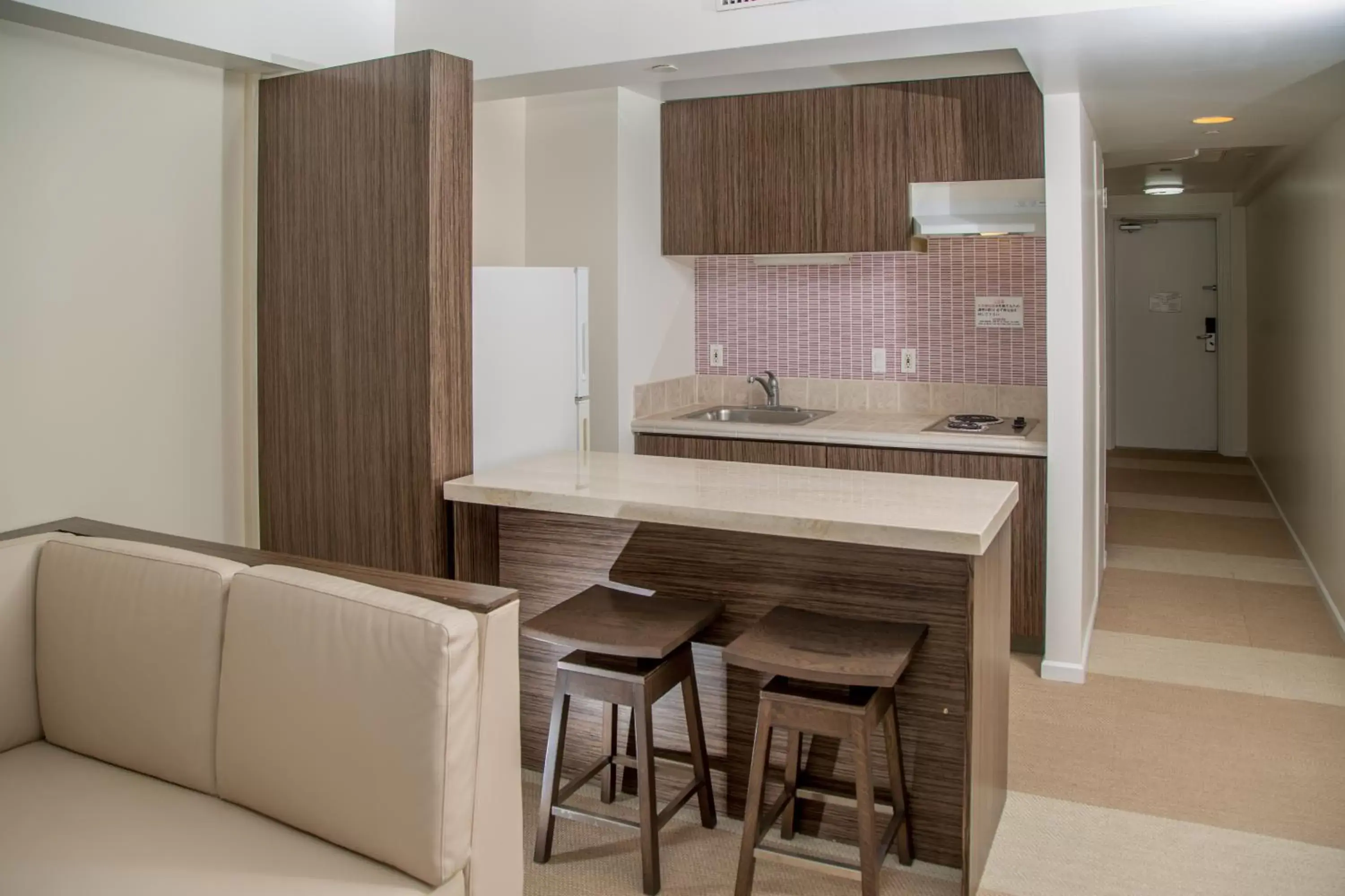 Kitchen or kitchenette, Kitchen/Kitchenette in LeoPalace Resort Guam