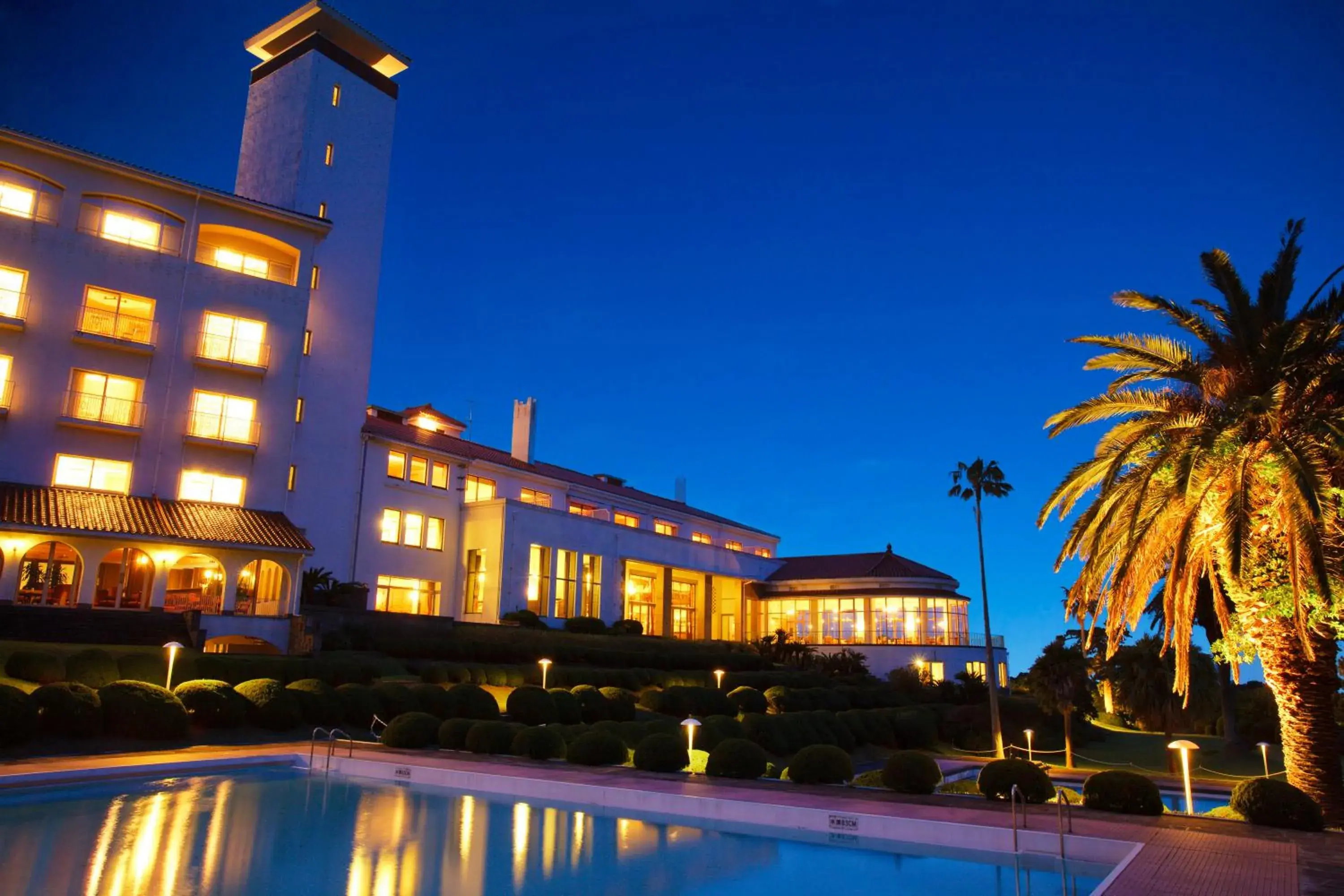 Facade/entrance, Property Building in Kawana Hotel