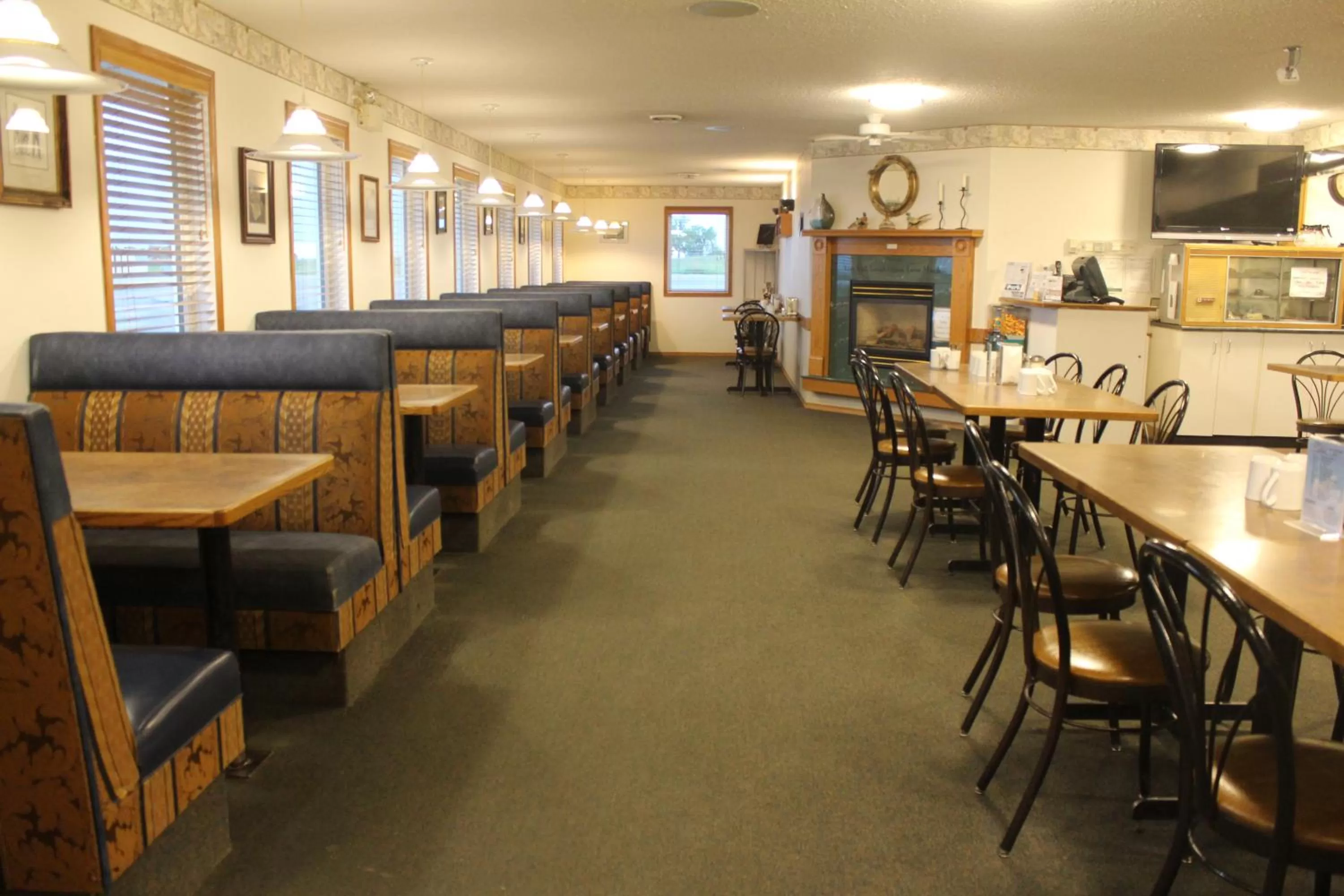Restaurant/places to eat in Armada Inn Motel