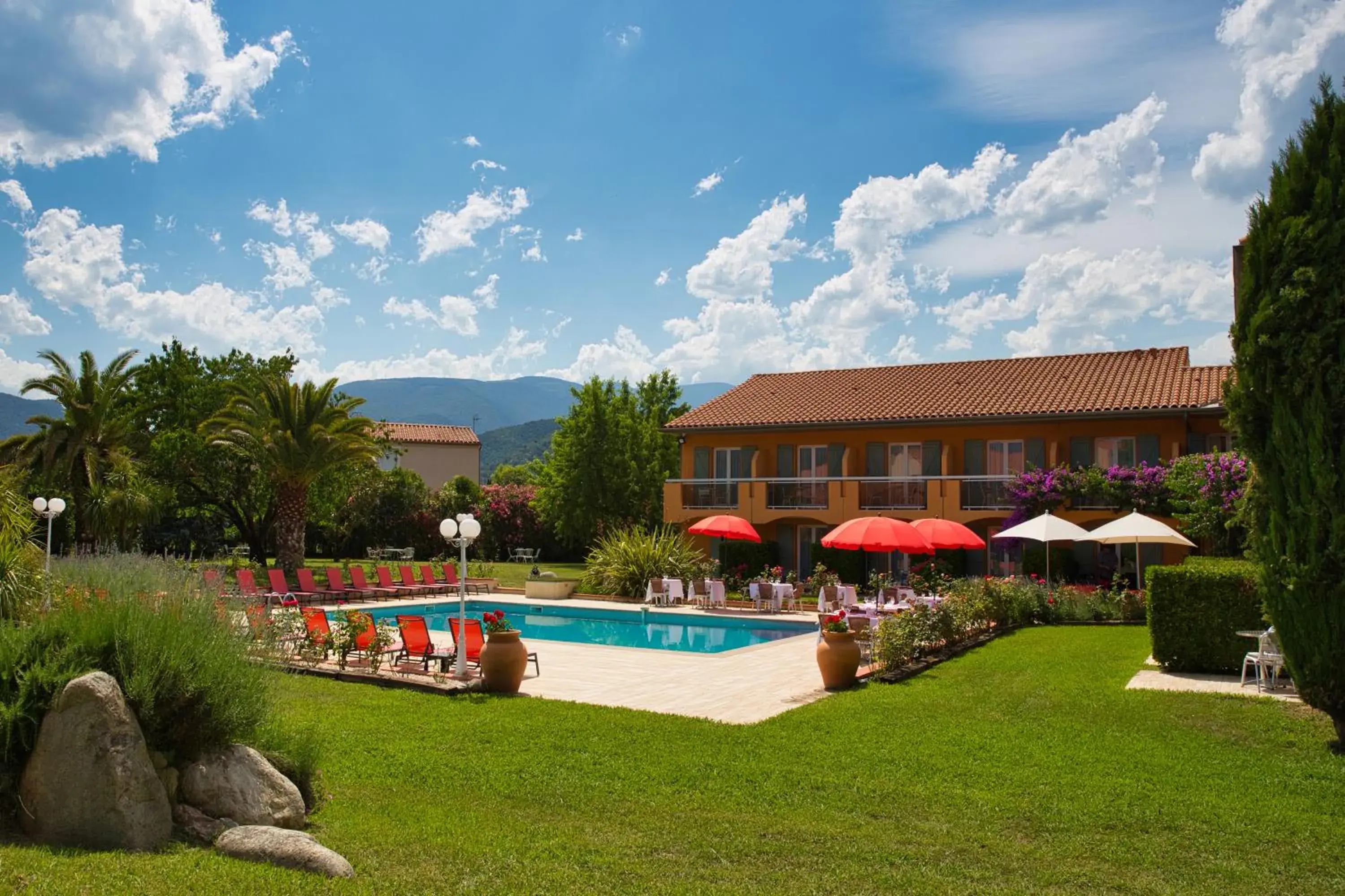 Property building in Best Western Le Vauban Property building in Best Western Le Vauban