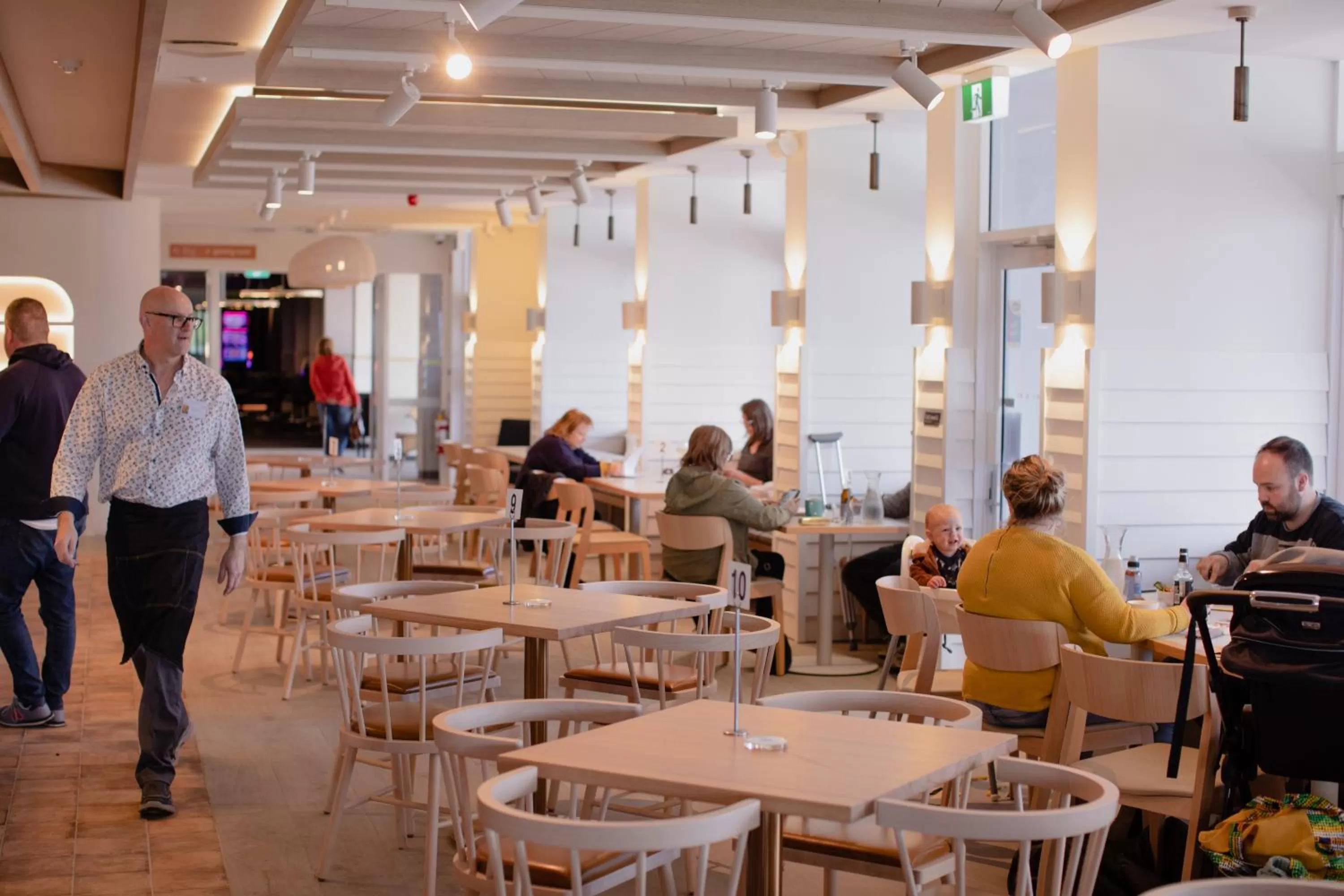 Restaurant/places to eat in Nightcap at Hotel Victor