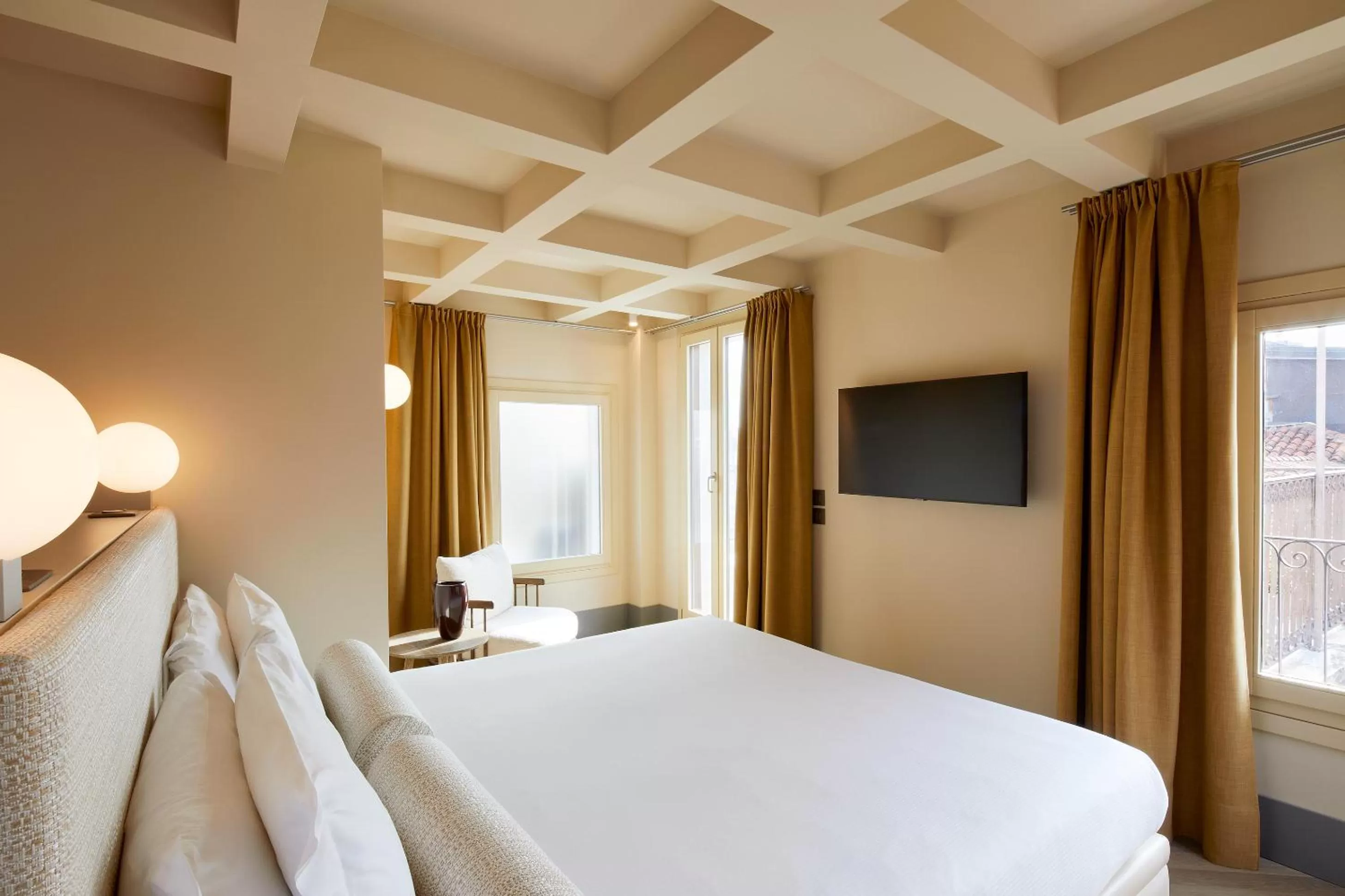 Photo of the whole room, Bed in Hotel Dei Dragomanni